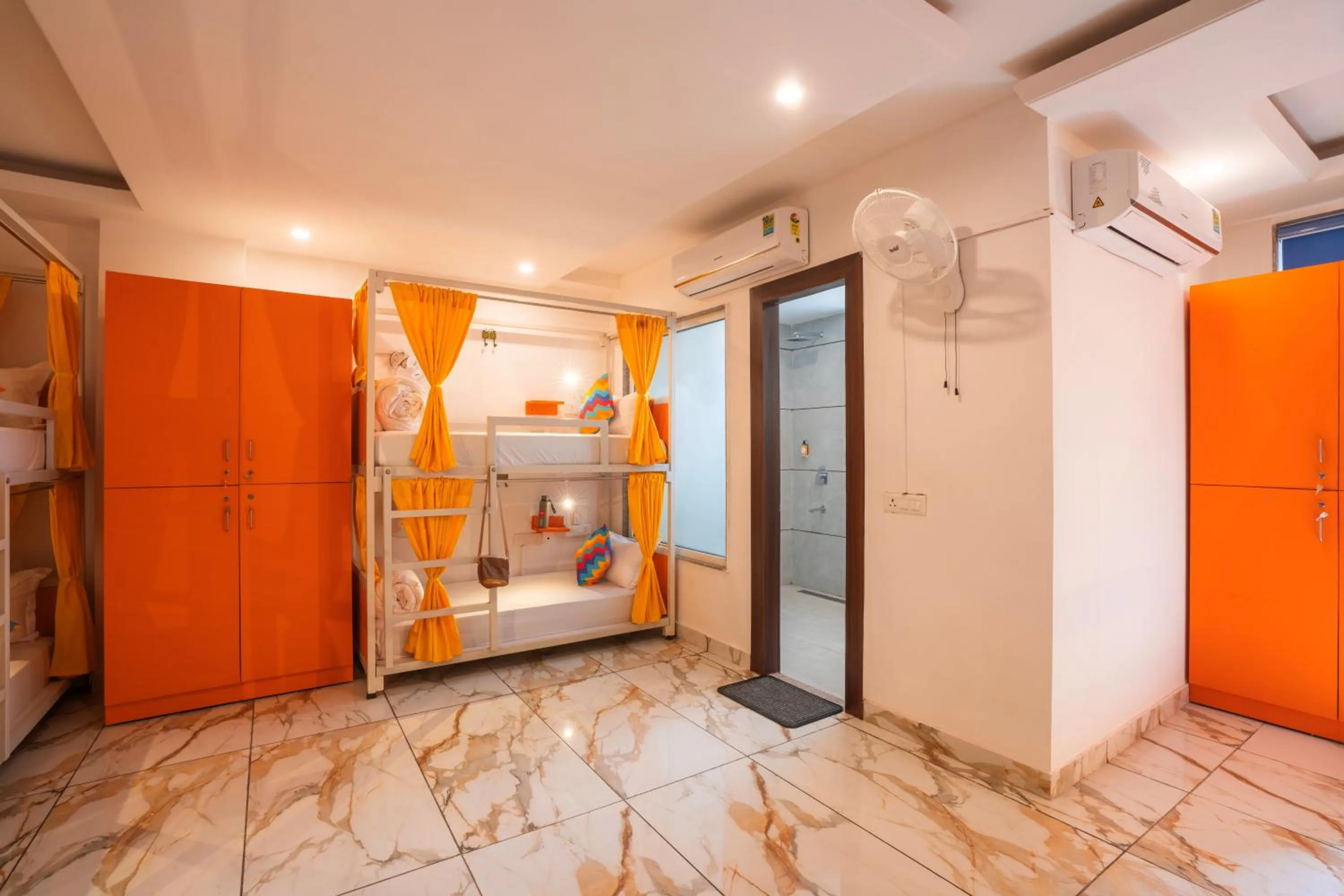 Bed in goSTOPS PLUS Gurugram, Baani Square