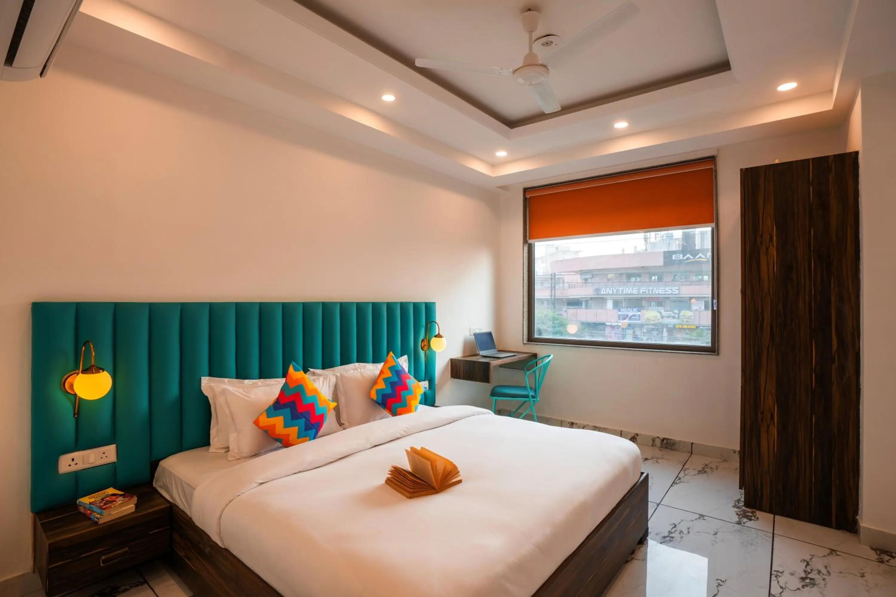Bed in goSTOPS PLUS Gurugram, Baani Square