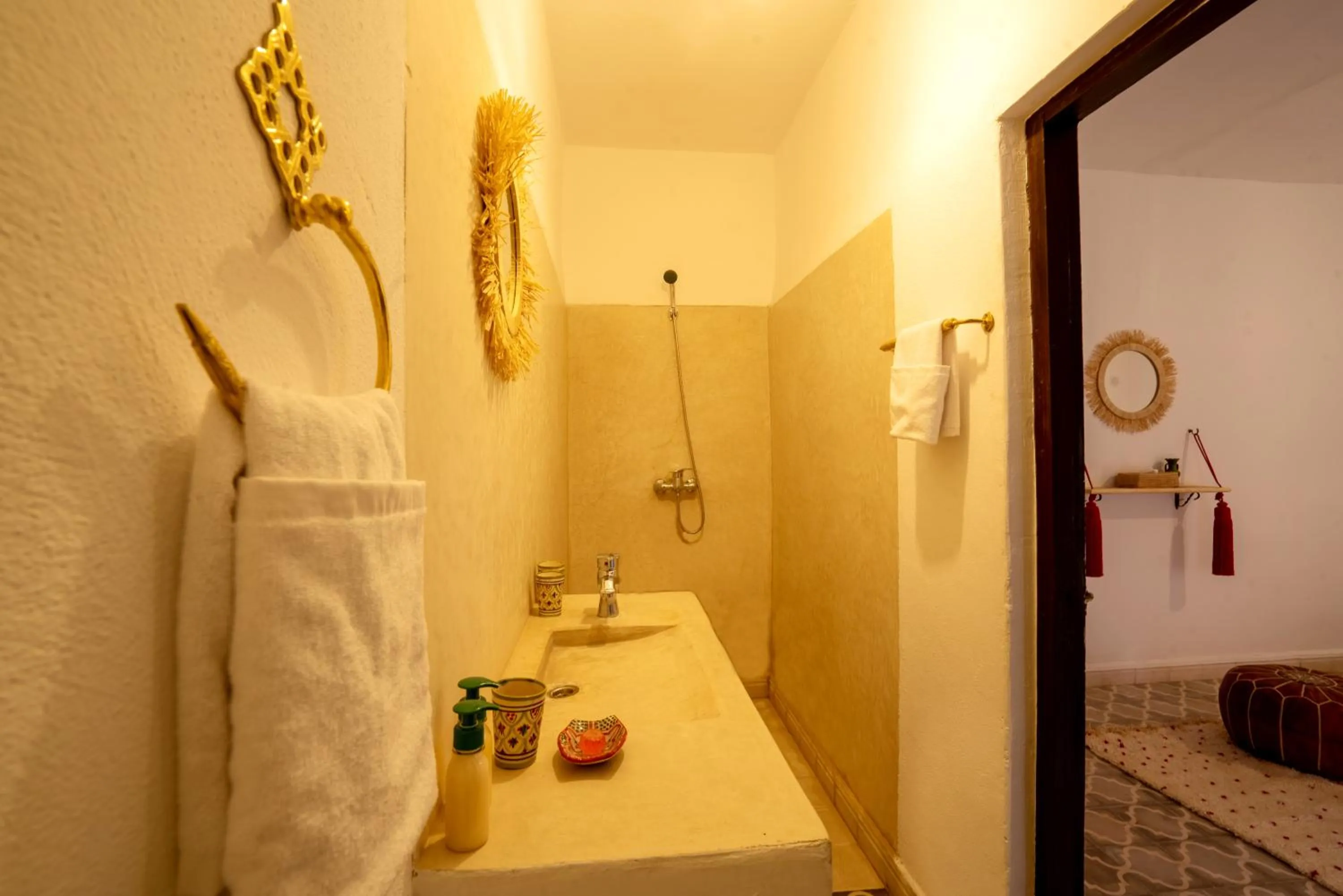 Shower in BÔ Riad Boutique Hotel & Spa