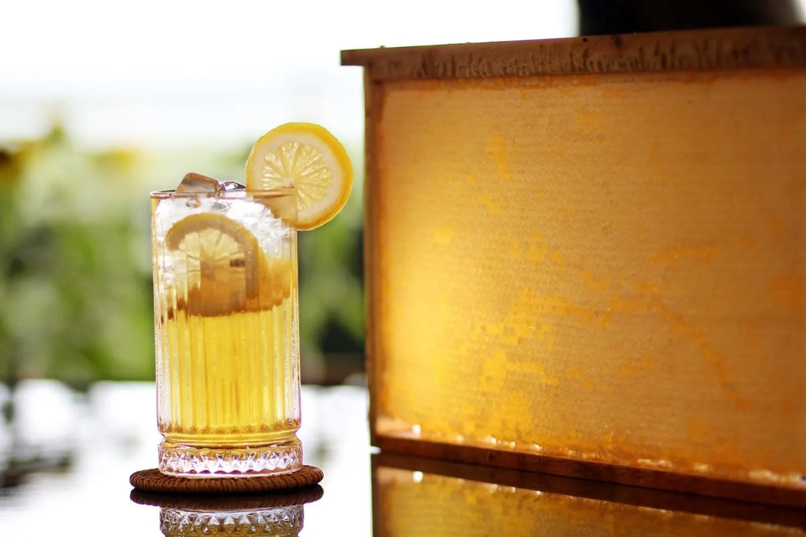 Restaurant/places to eat in Sunflower World Hotel