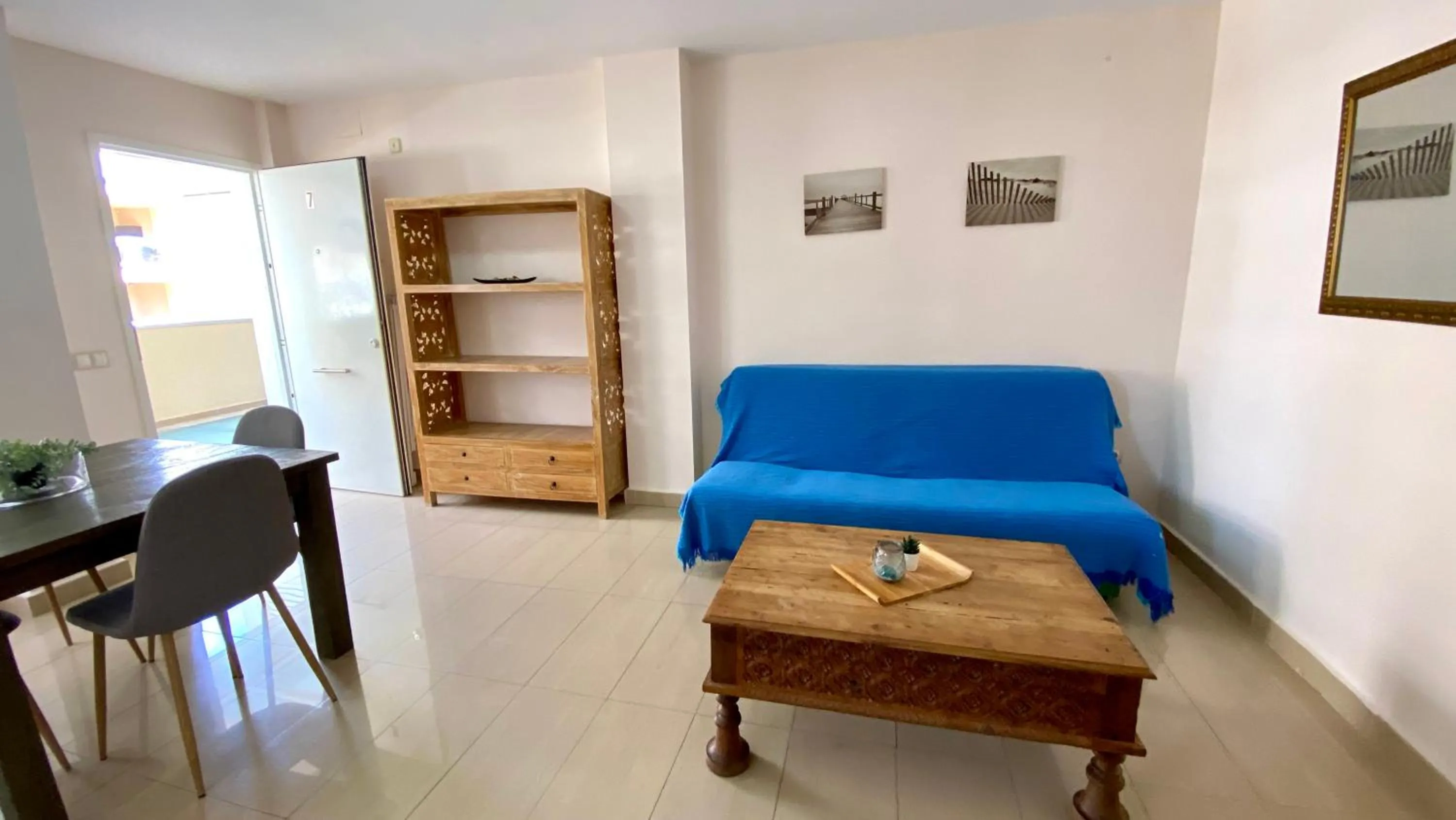 Living room in Apartamentos Carlton VyB