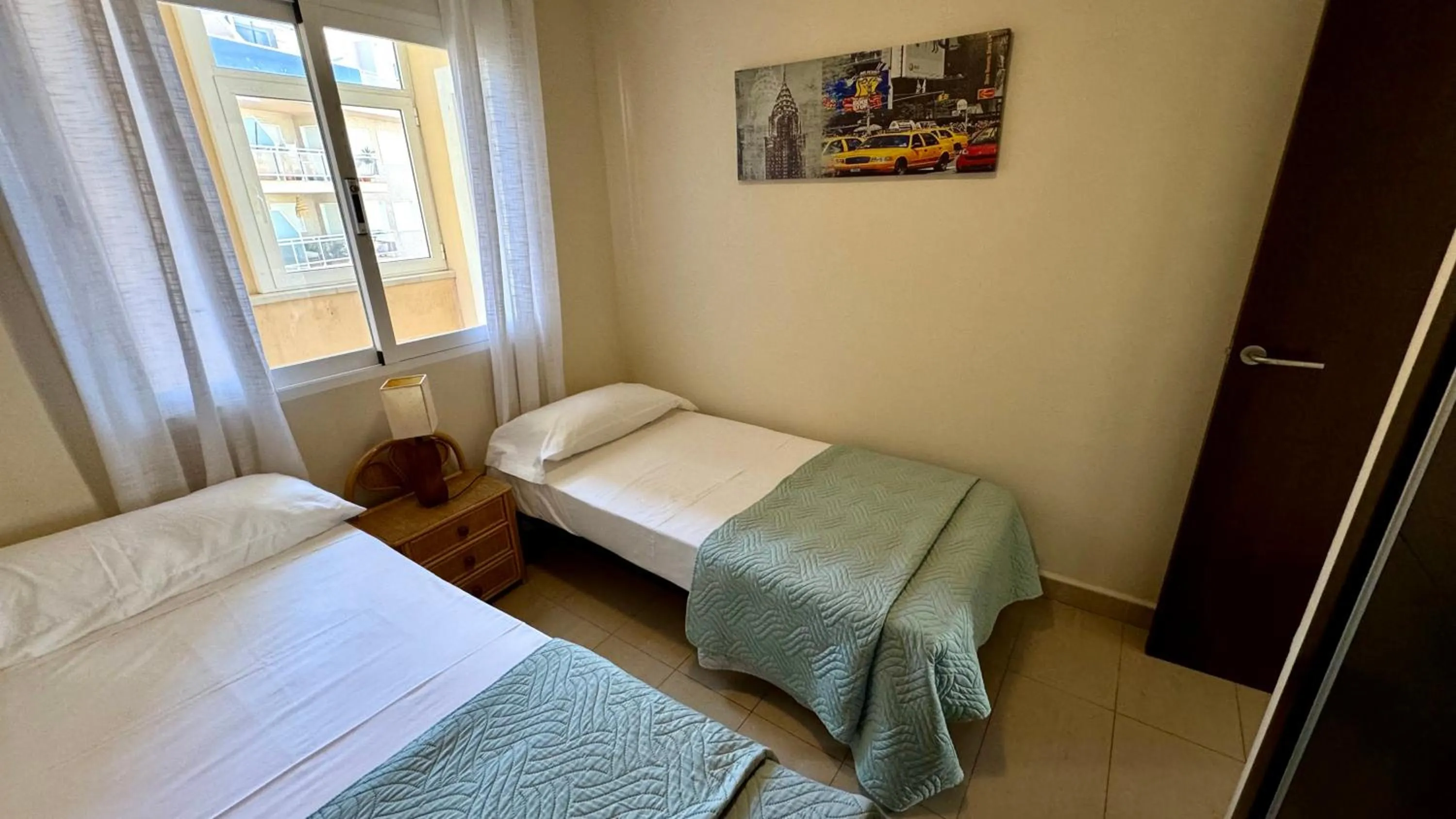 Bed in Apartamentos Carlton VyB