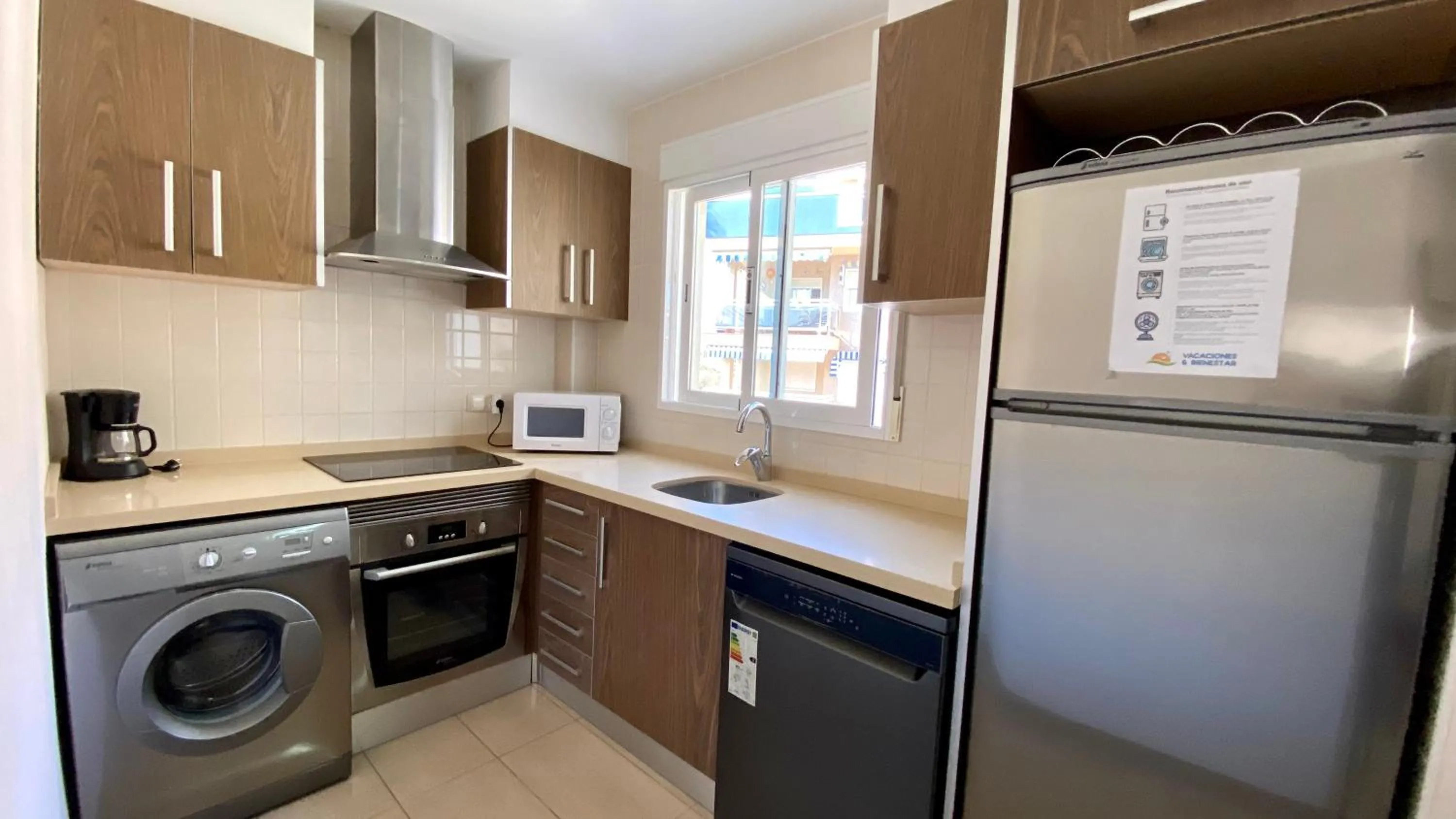 kitchen in Apartamentos Carlton VyB