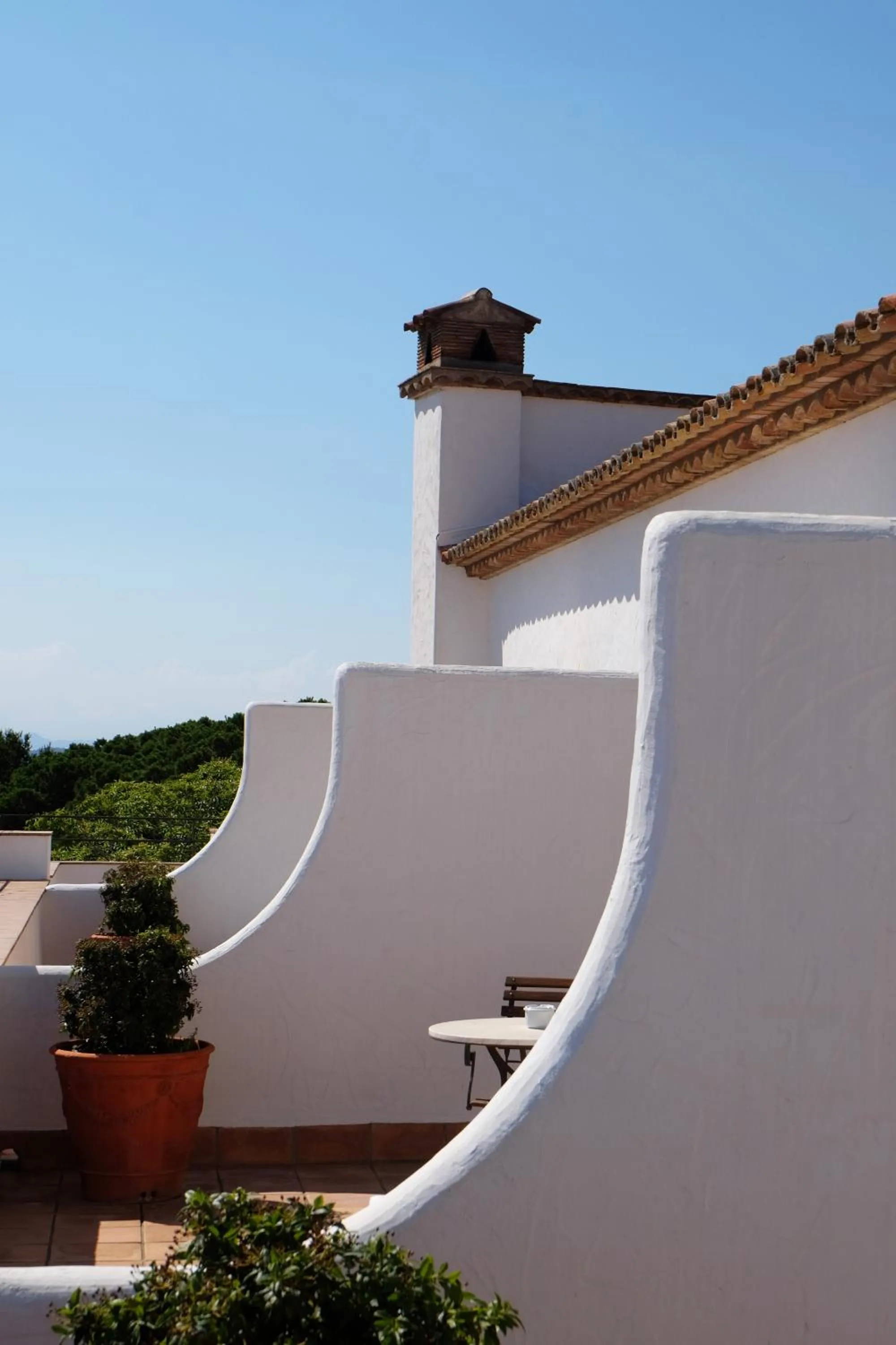 Day in El Far Hotel Restaurant