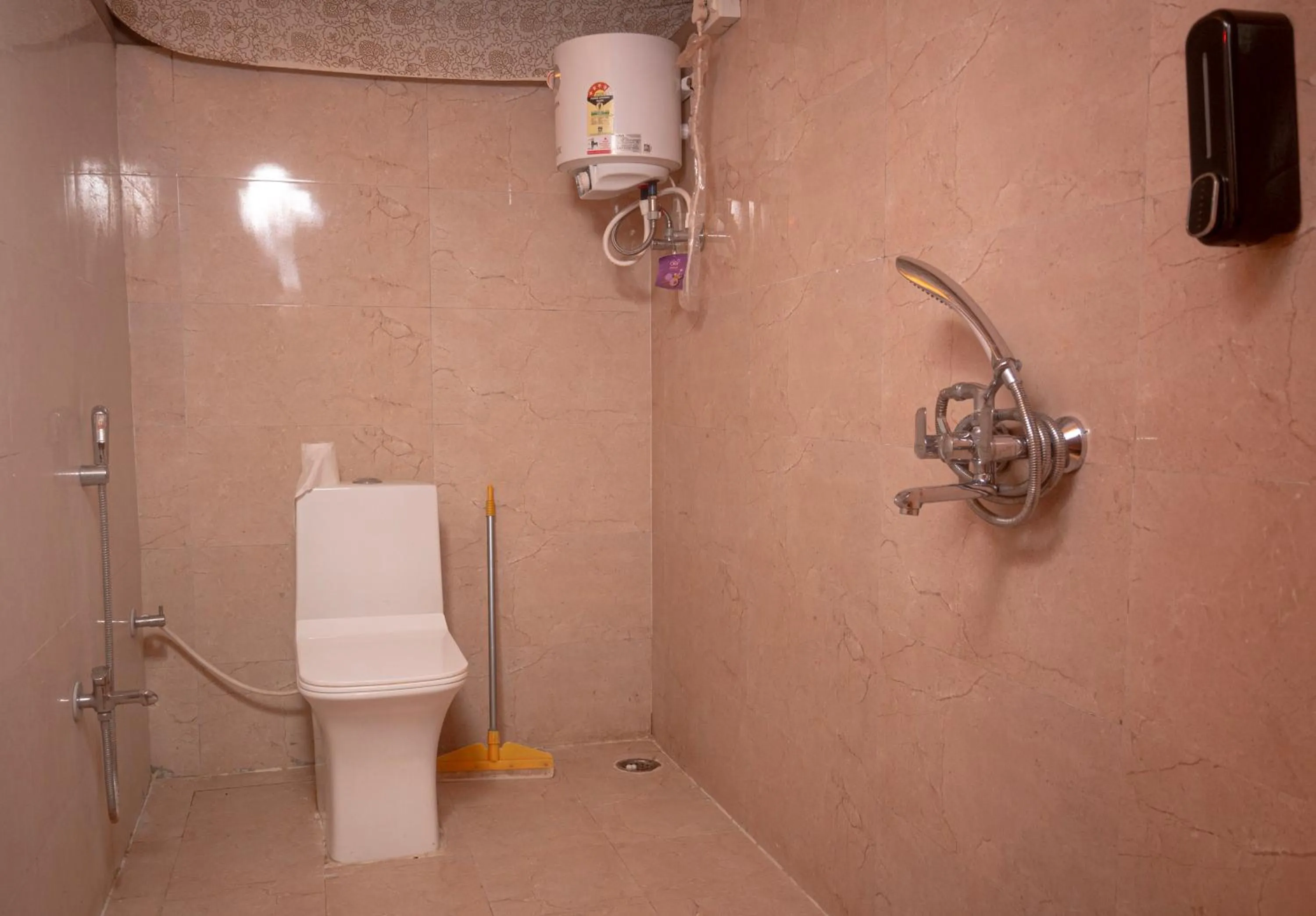 Bathroom in Bundeli Camps and Resorts, Panna