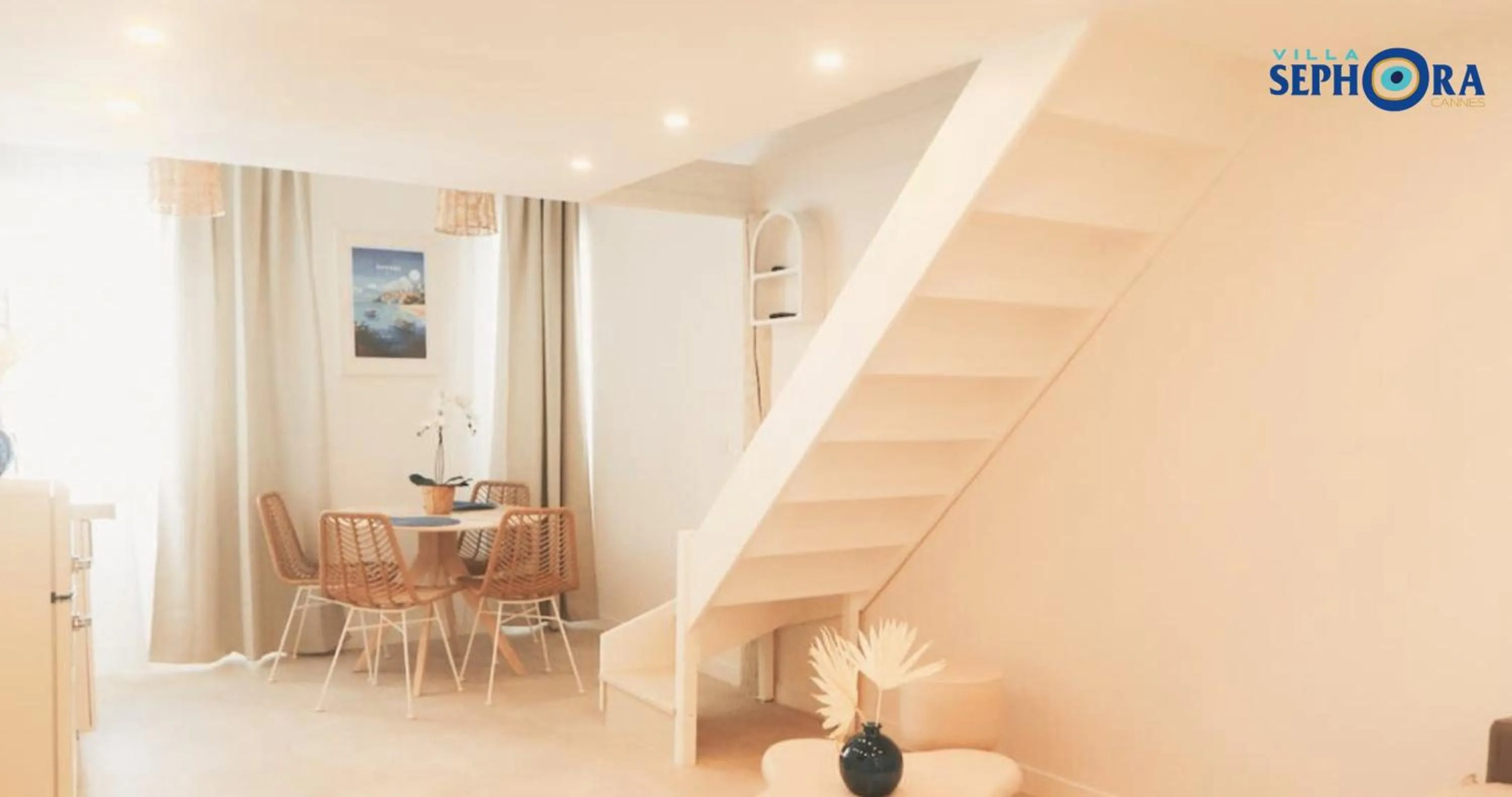 Living room in VILLA SEPHORA CANNES