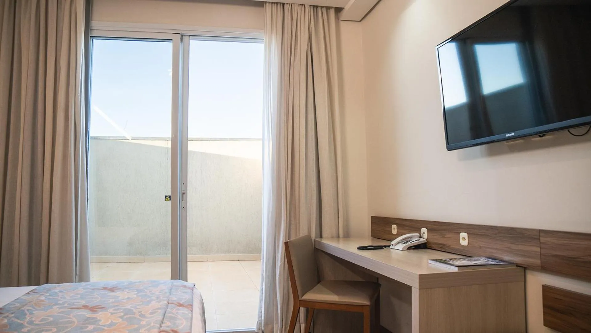 Bedroom, Bed in Interludium Iguassu Convention Hotel