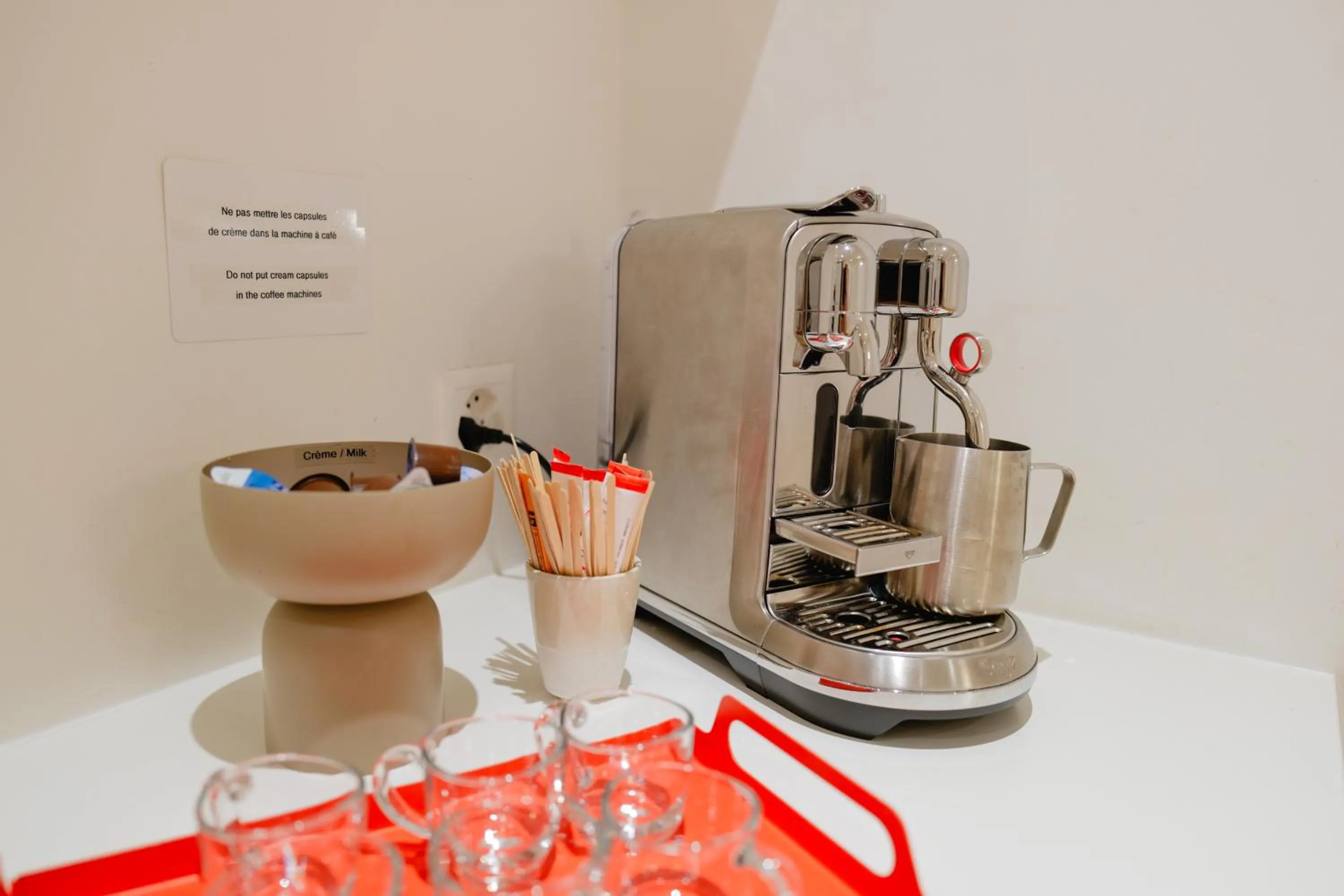 Coffee/tea facilities in Rhodania Boutique Hôtel