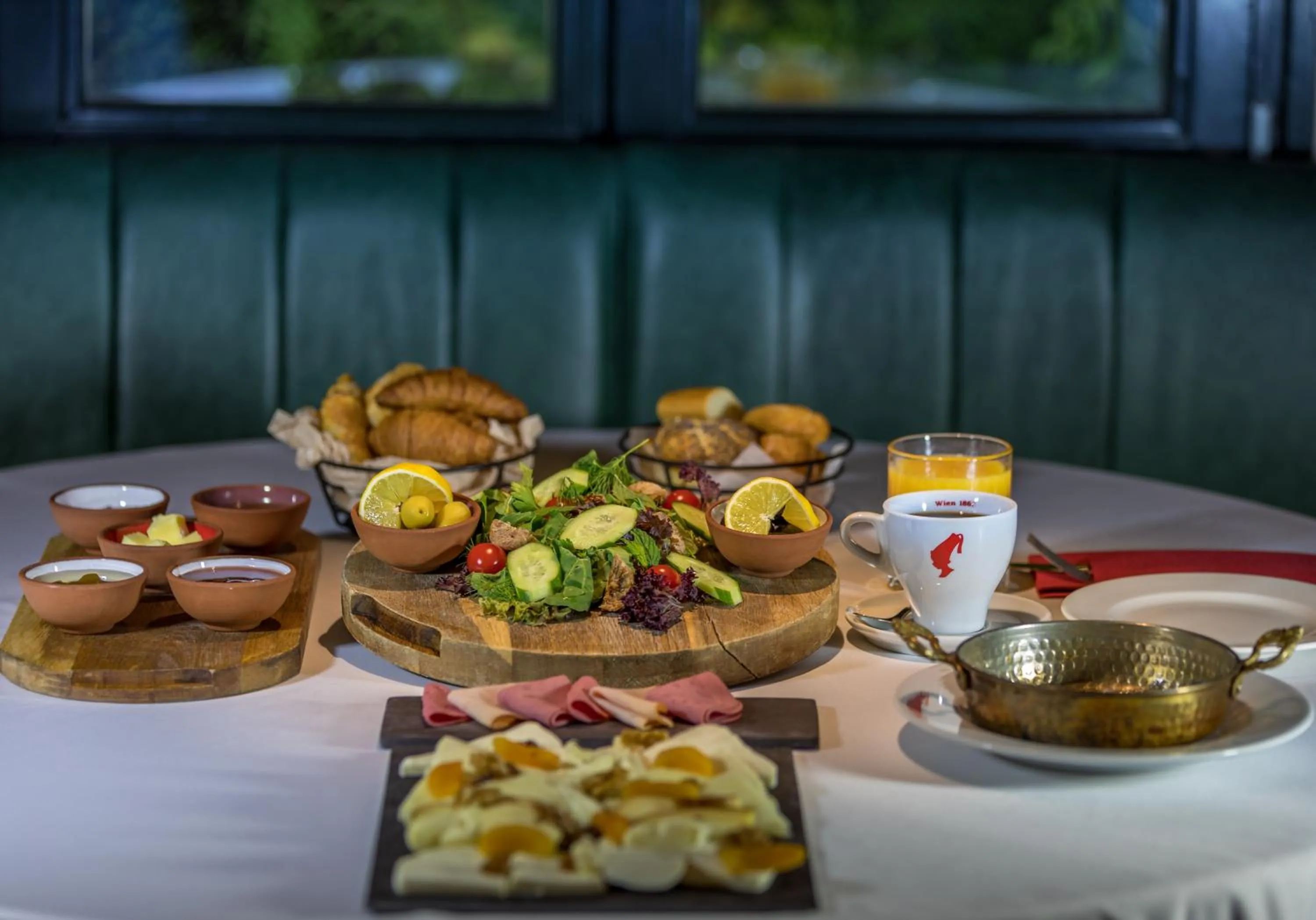 Food and drinks in Régie Ottoman Istanbul - Special Category