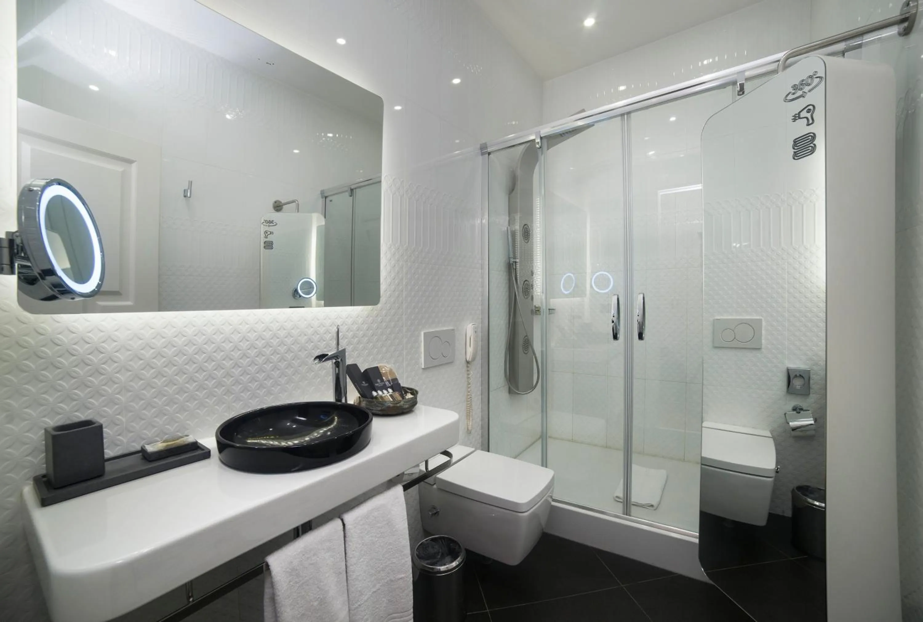 Shower in Régie Ottoman Istanbul - Special Category