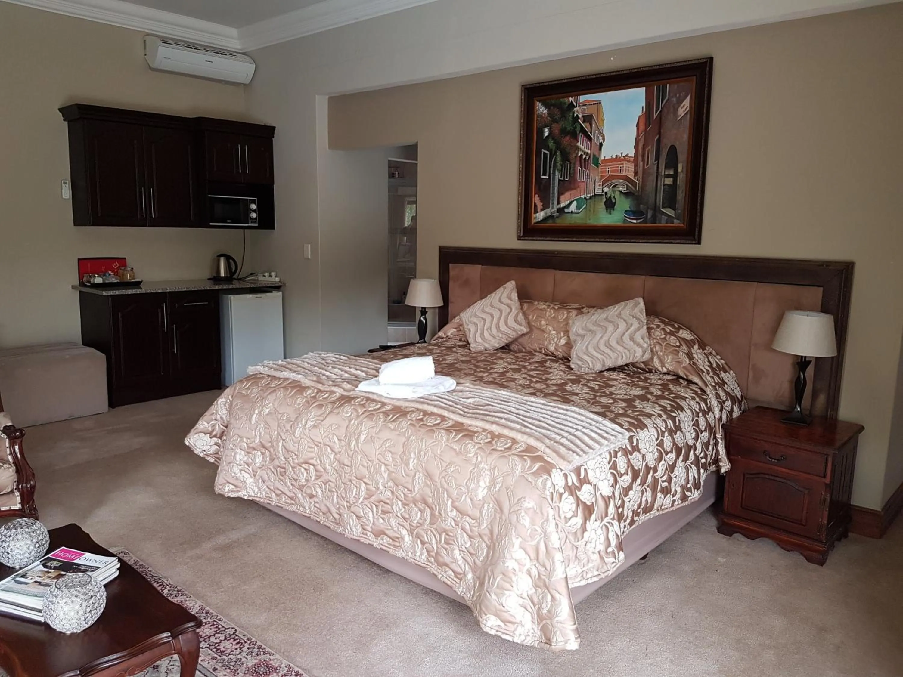 Bedroom, Bed in Casa Flora Guesthouse