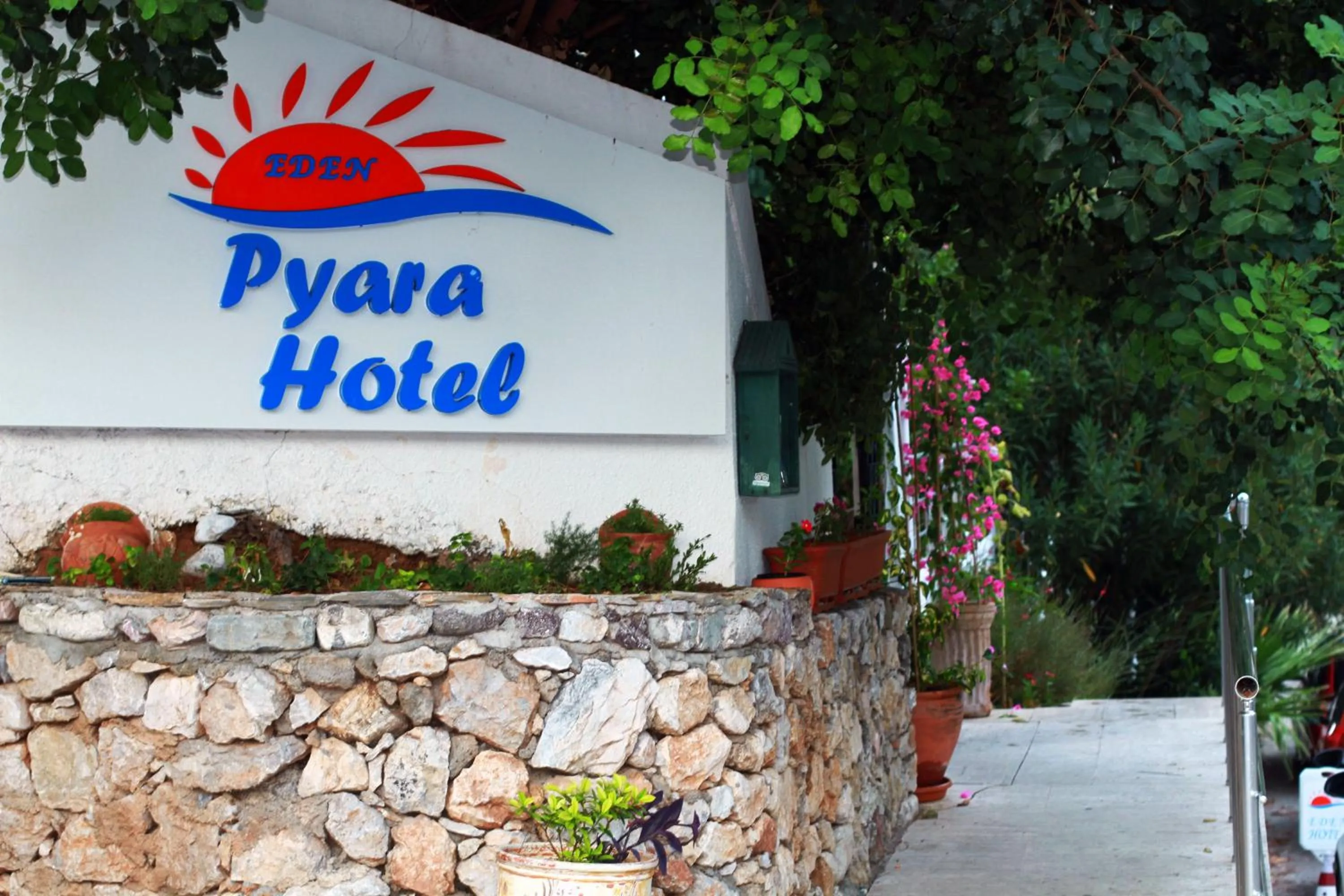 Property logo or sign in Eden Pyara Hotel Turunc