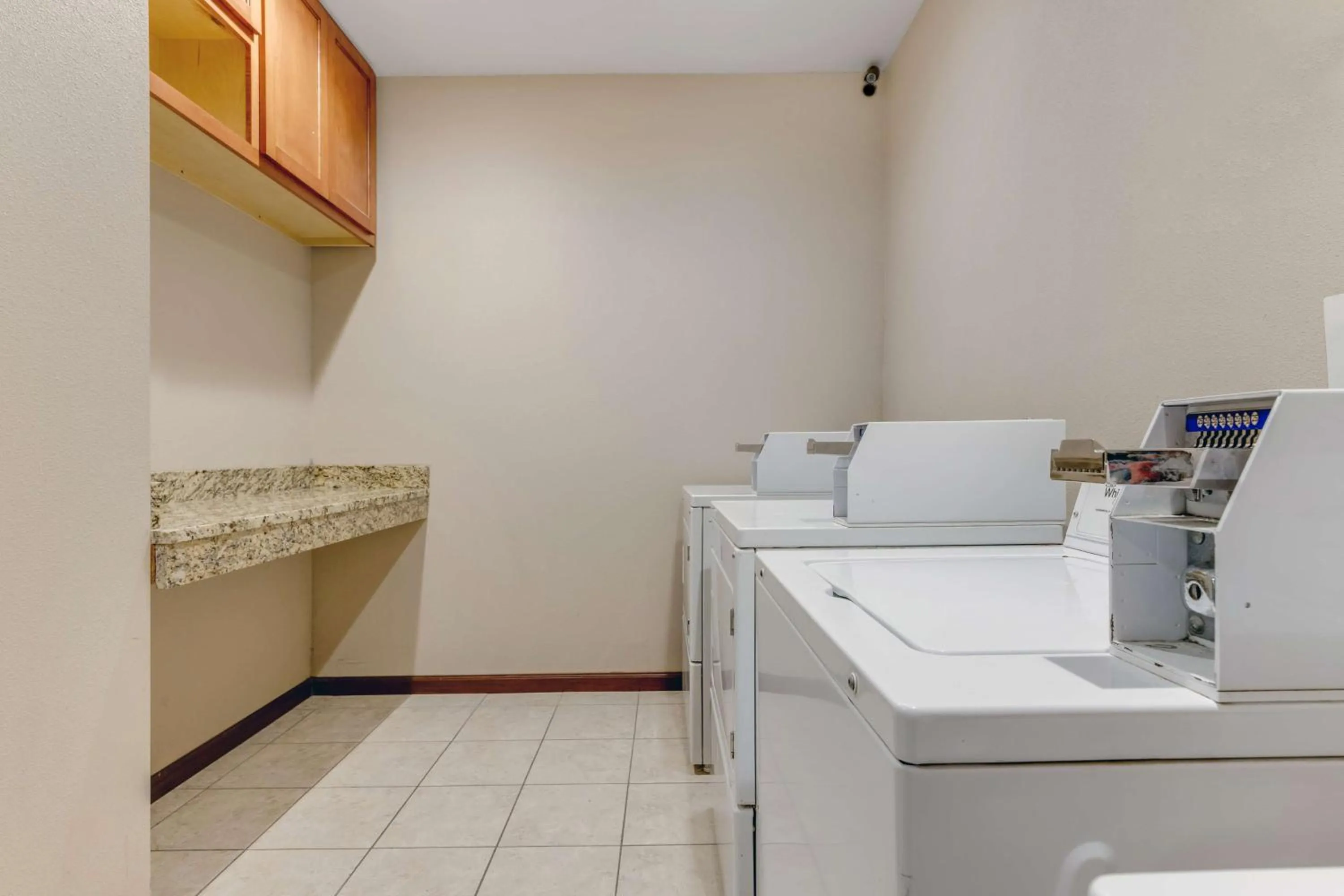 Property building in SureStay Plus Hotel by Best Western Owasso Tulsa North