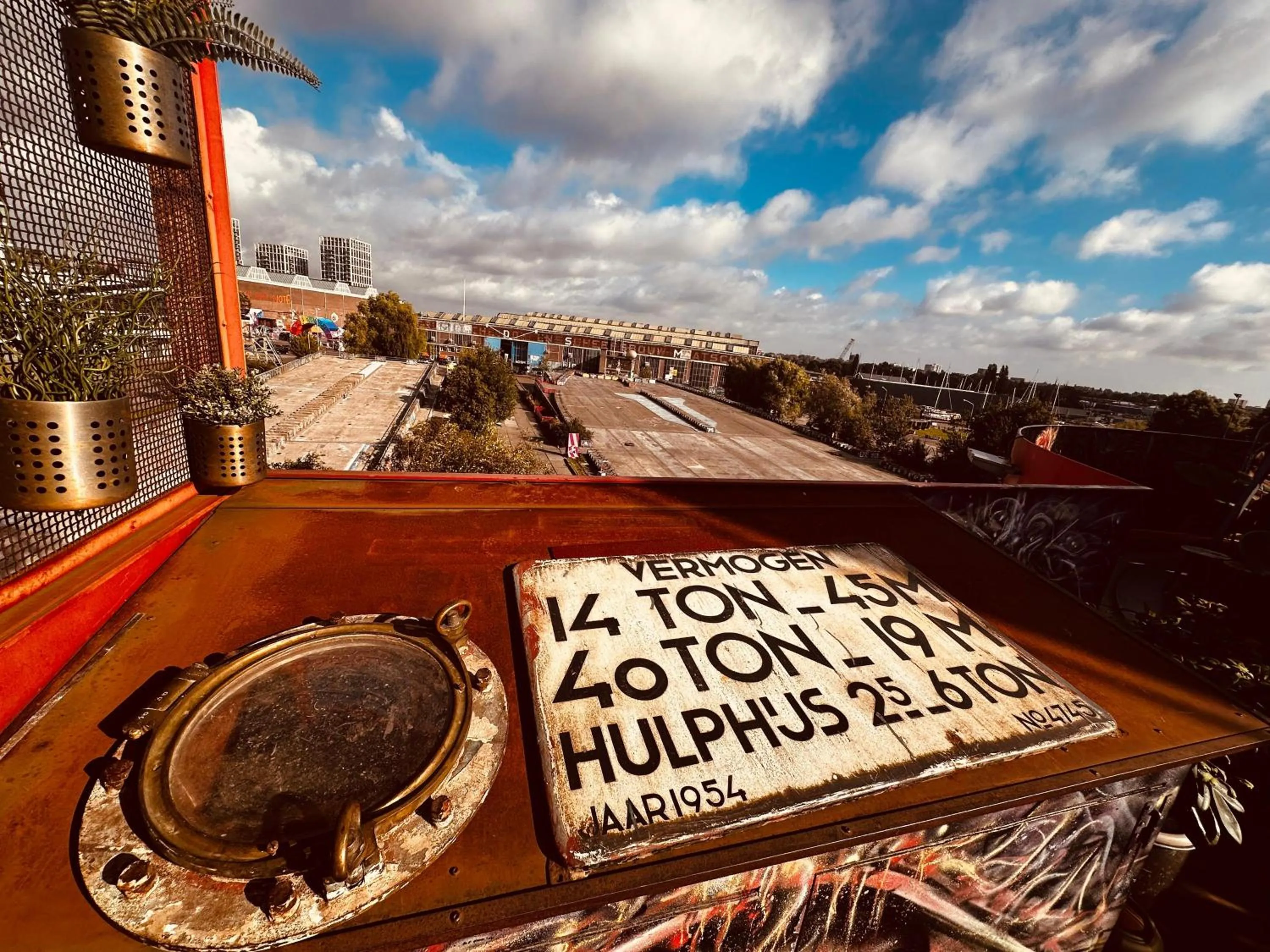Decorative detail in Crane Hotel Faralda