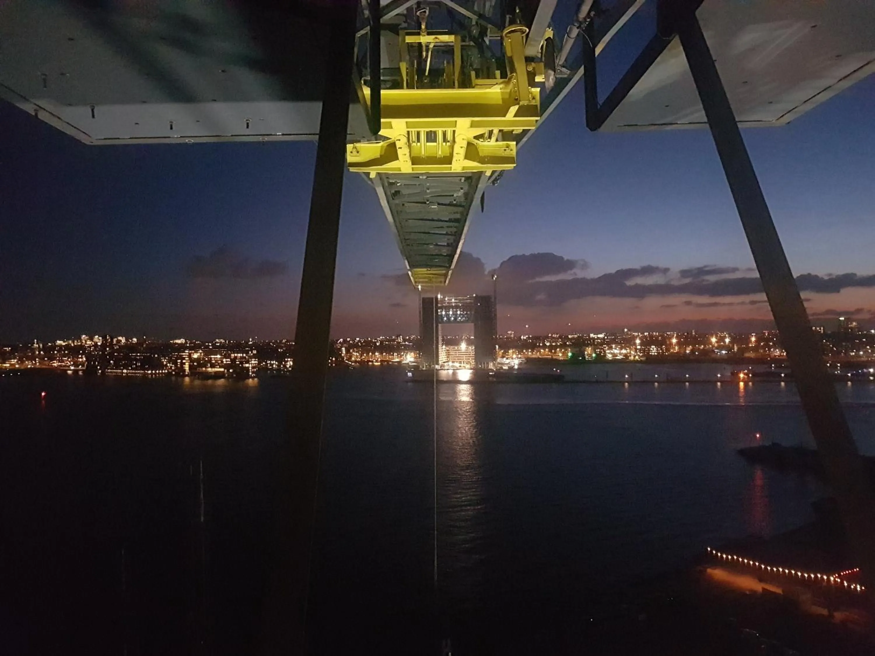 Night in Crane Hotel Faralda