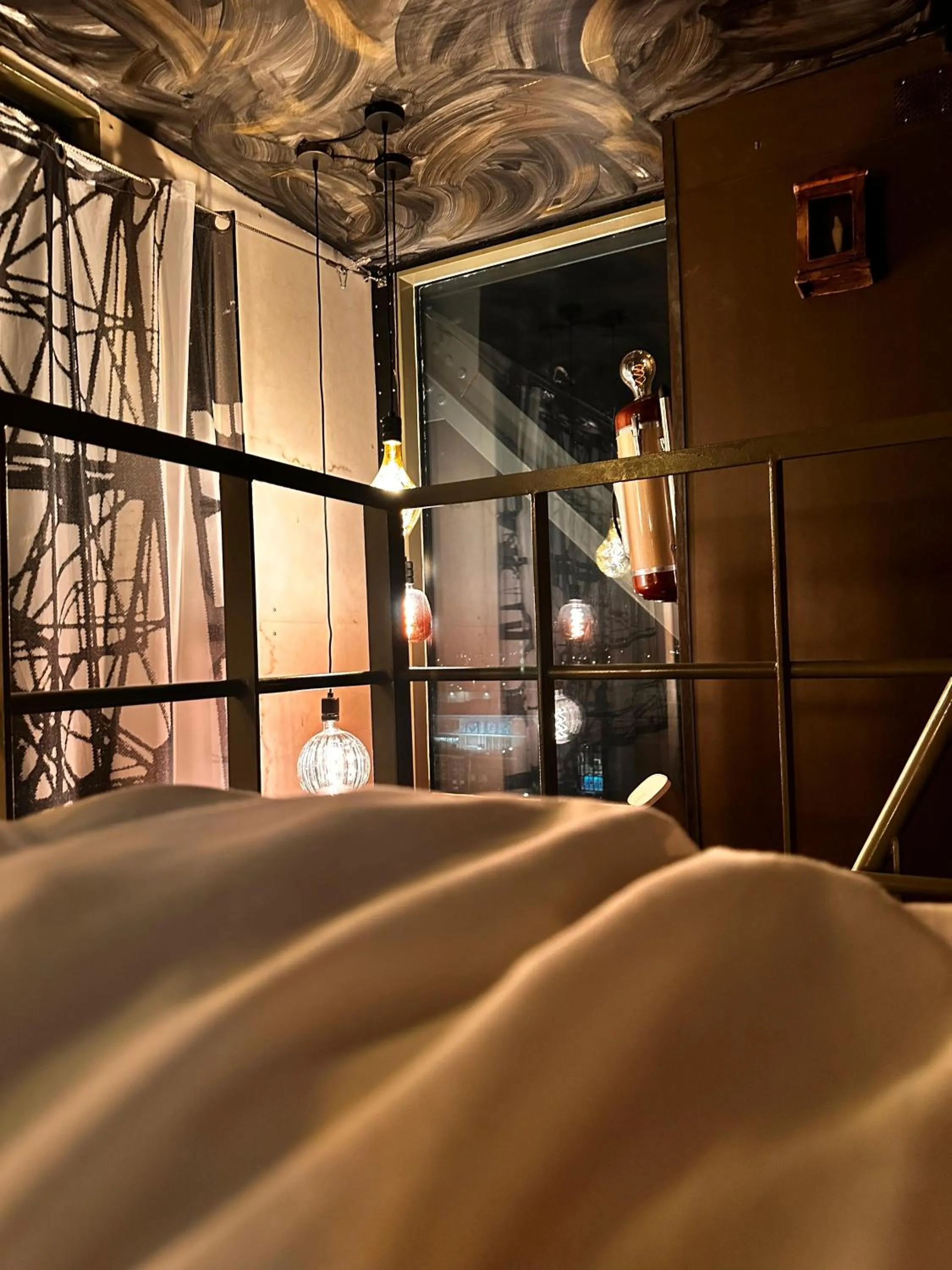 Bed in Crane Hotel Faralda