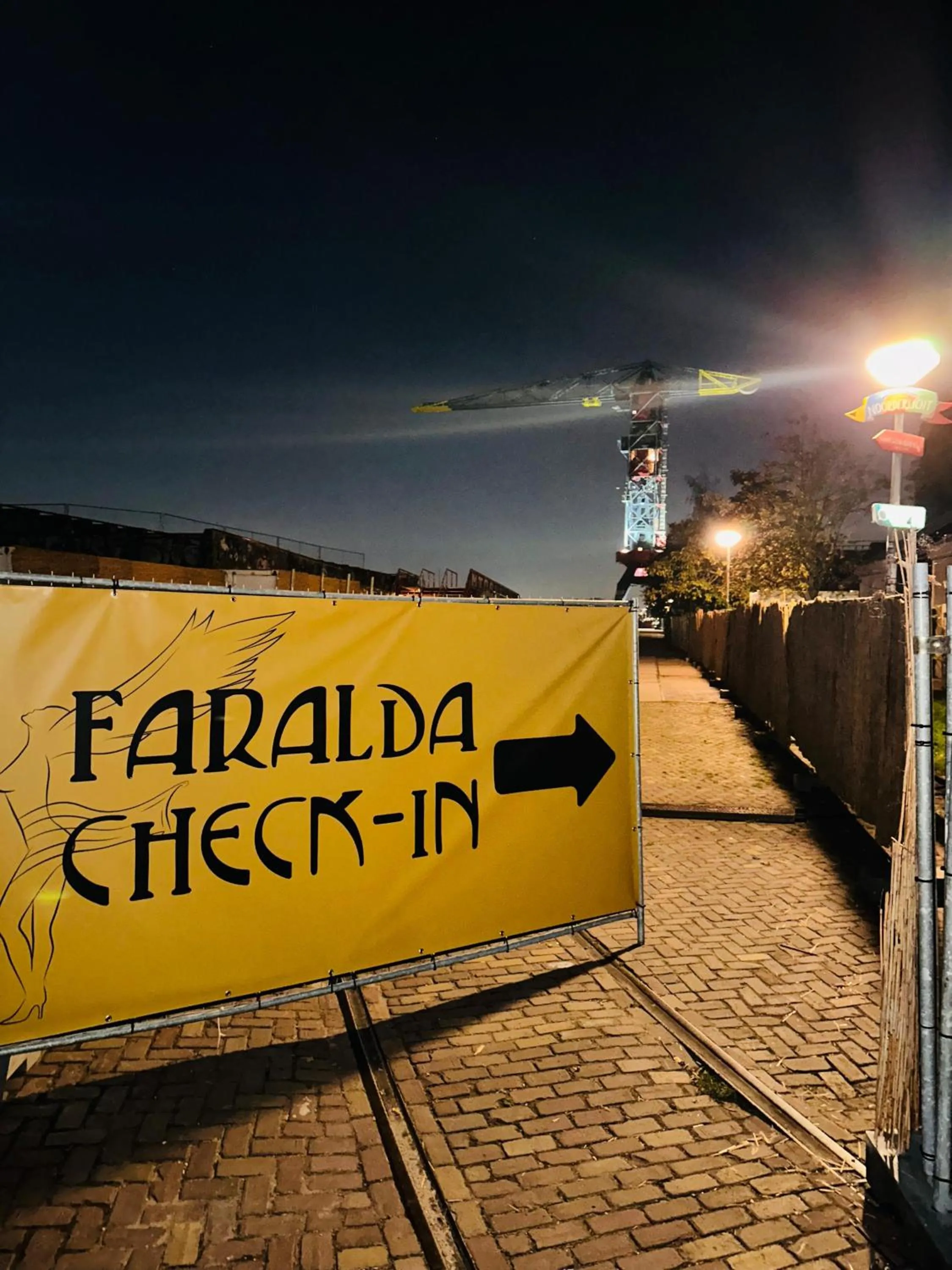 Night in Crane Hotel Faralda