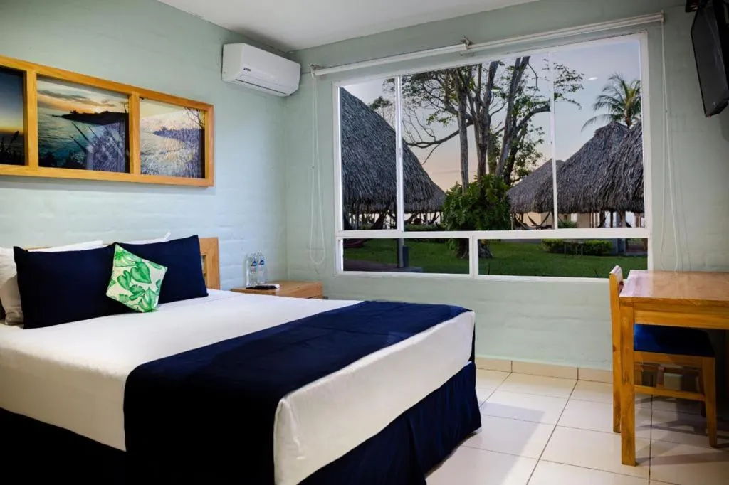 Bedroom, Bed in Atami Escape Resort