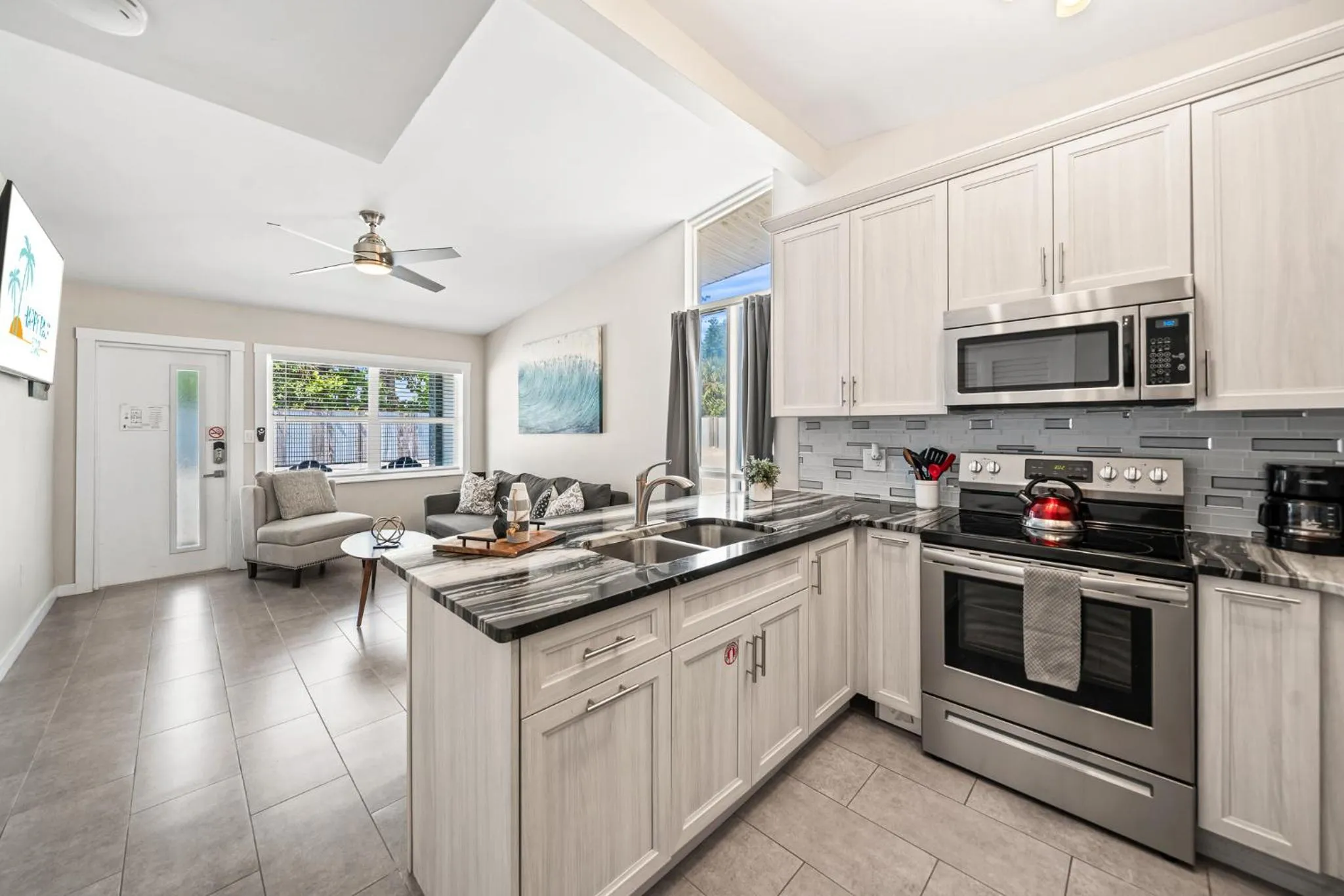 Kitchen or kitchenette in The Banana River Resort