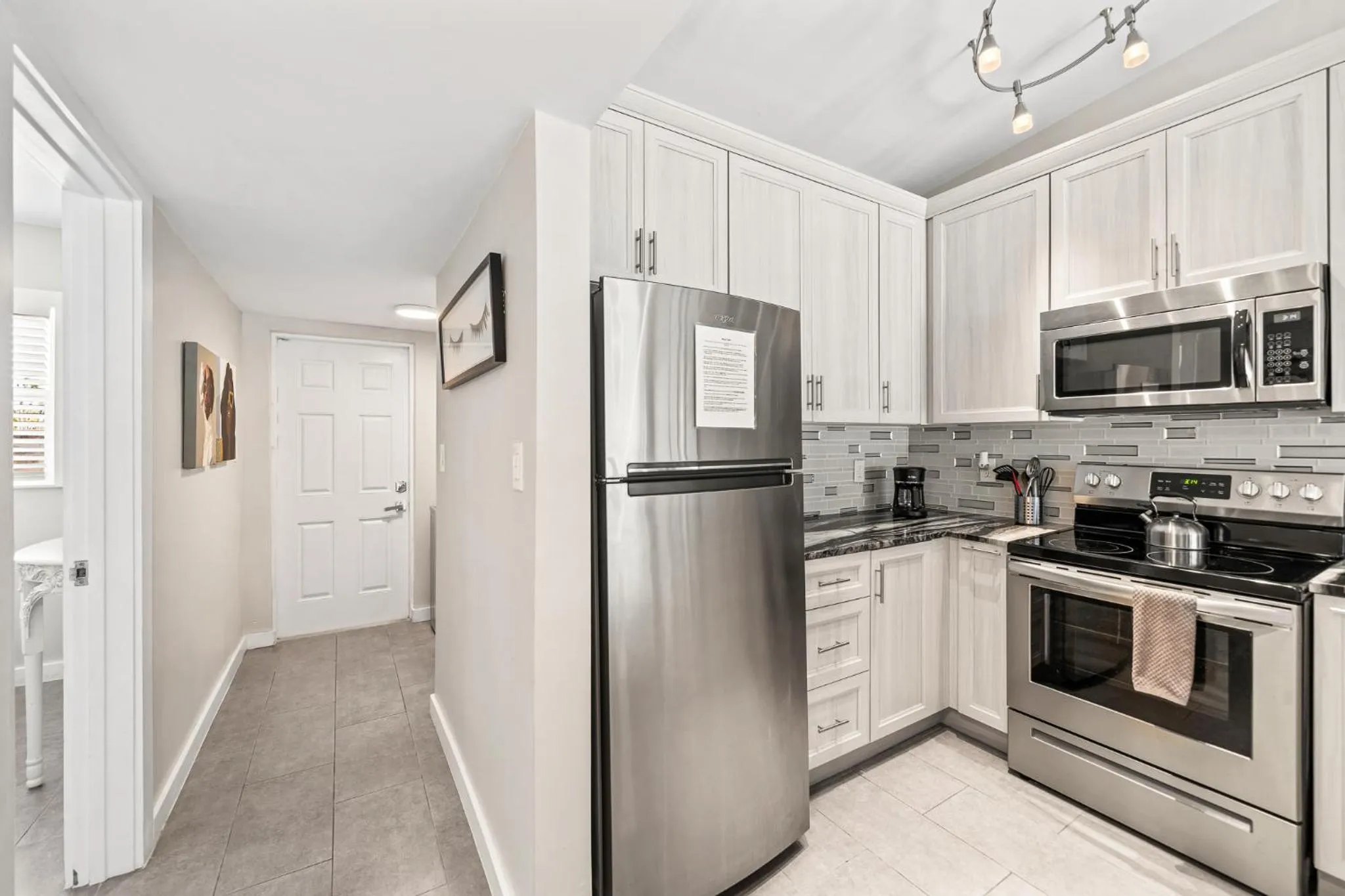 Kitchen or kitchenette in The Banana River Resort