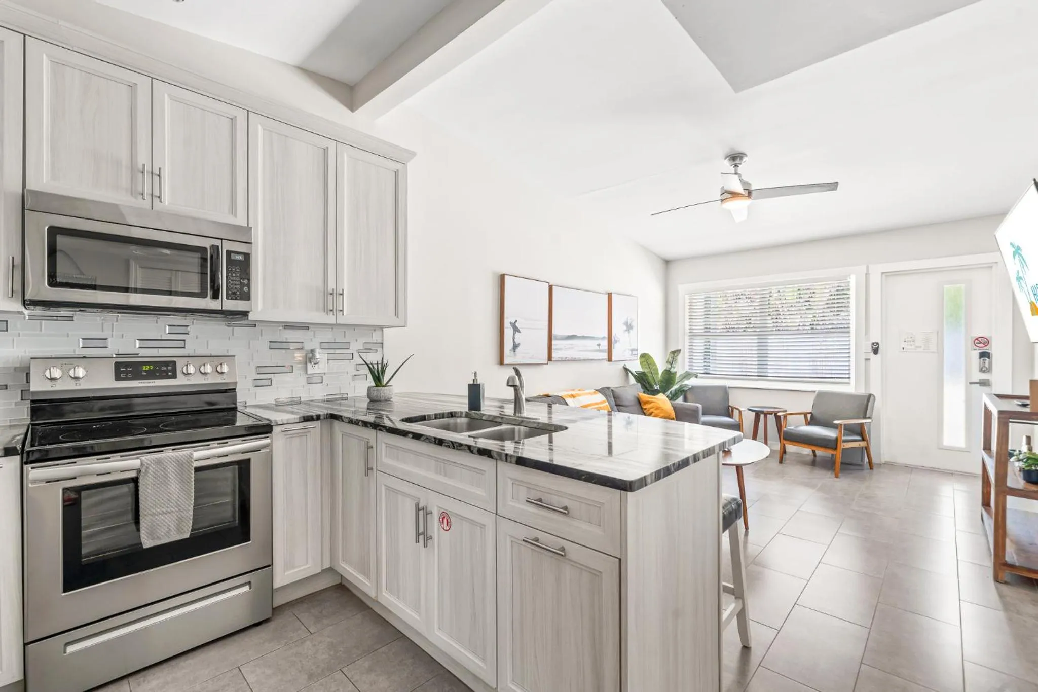 Kitchen or kitchenette in The Banana River Resort