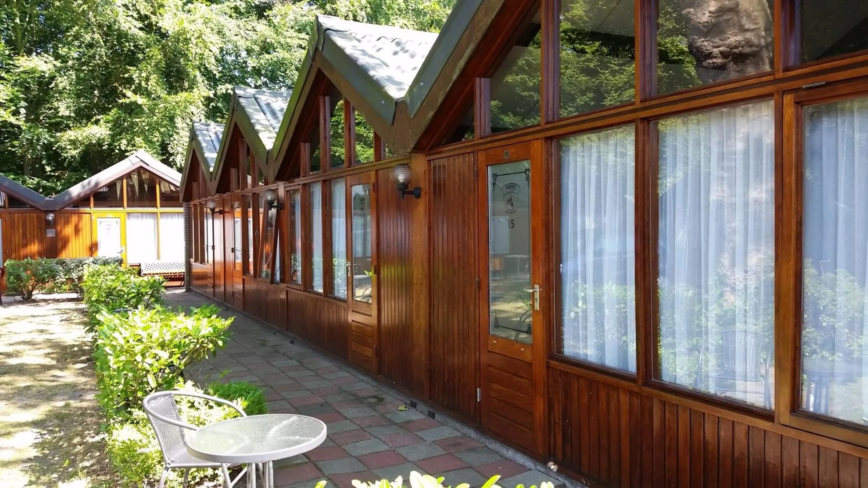 Facade/entrance in Motel Oostvoorne