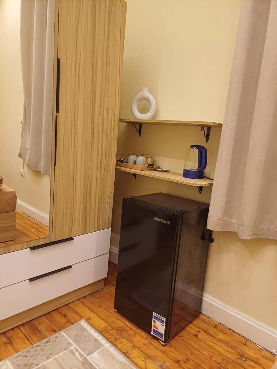 Kitchen or kitchenette in Cairo Hub