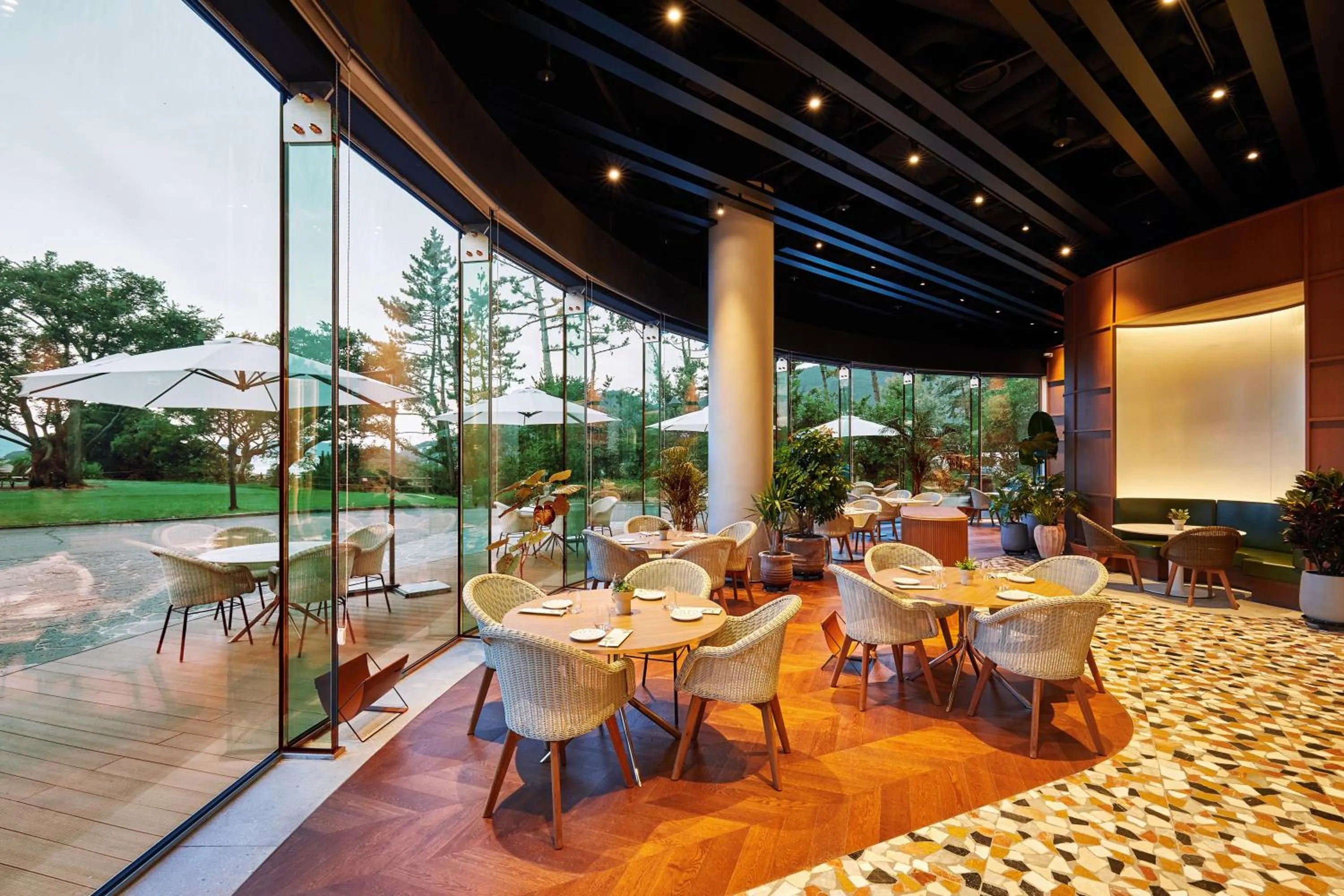 Restaurant/places to eat in Ananti at Namhae