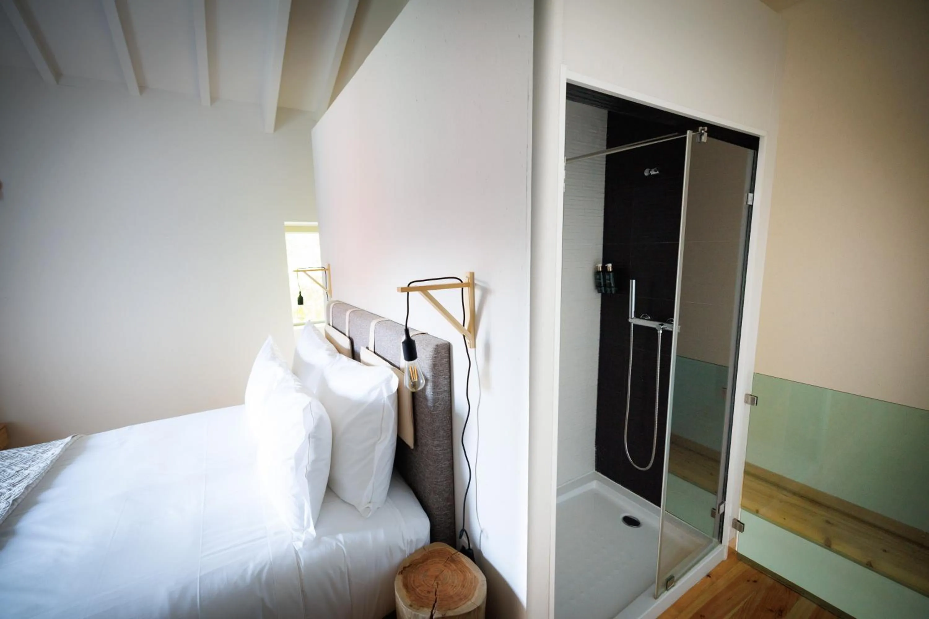 Toilet, Bed in Vila Marim Country Houses