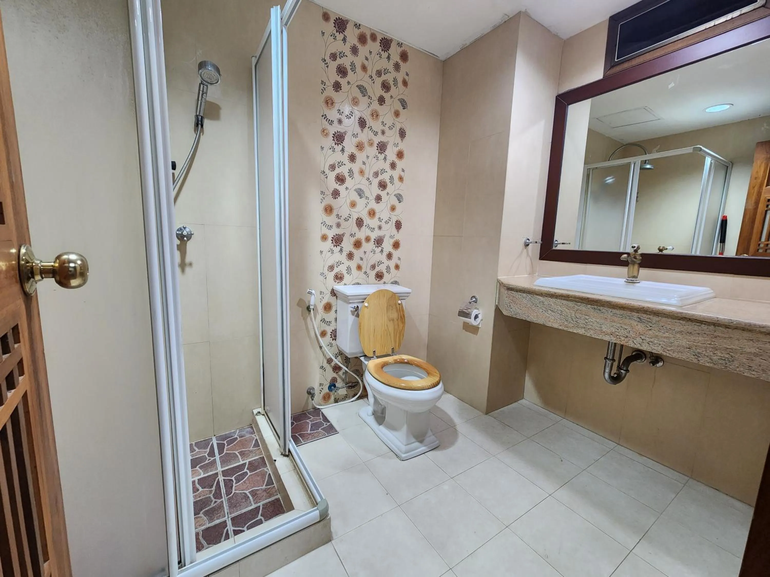 Shower in Cozy Condo @ Baan Klang Hua Hin
