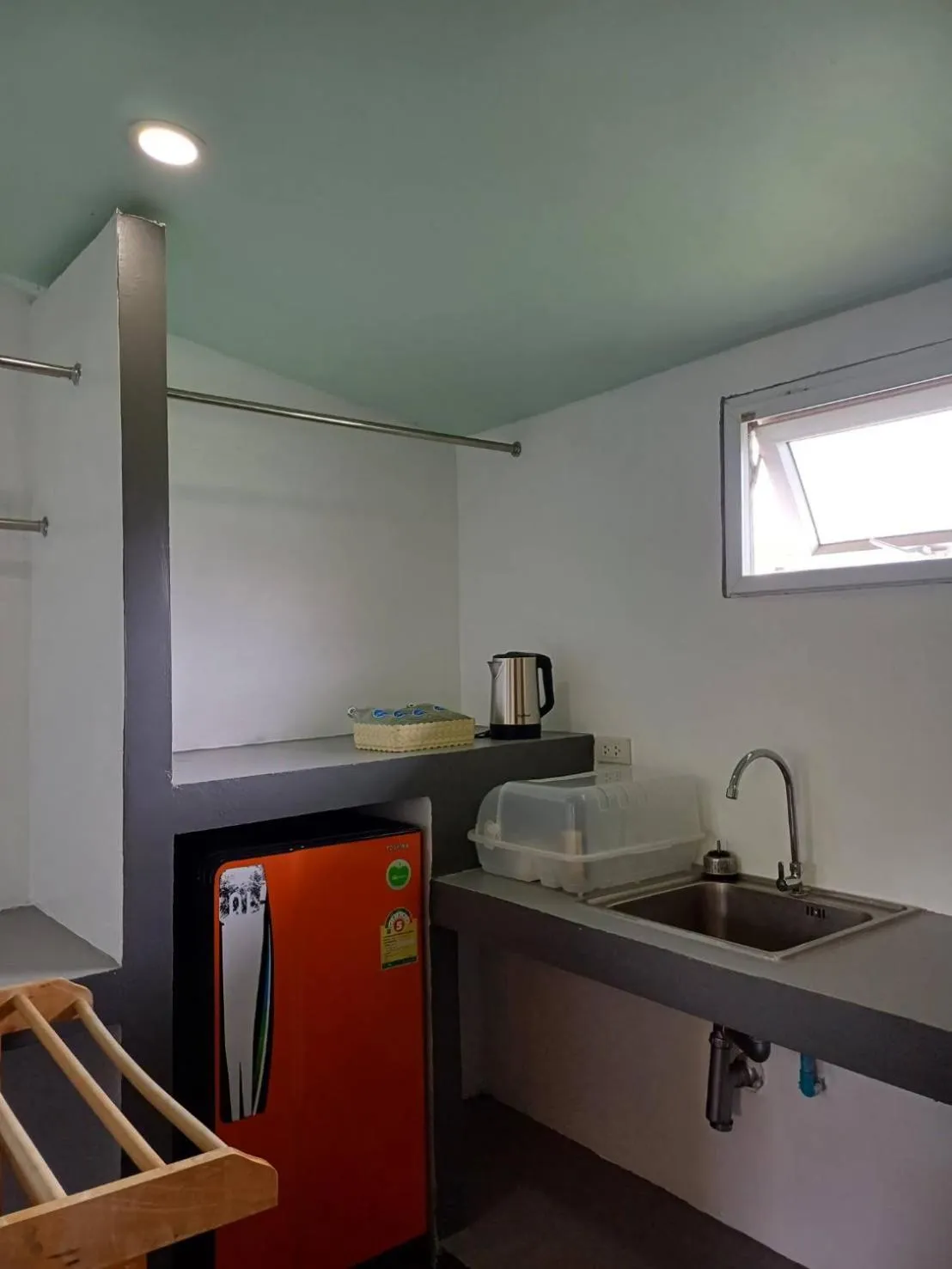 Kitchen or kitchenette in Lanta Mermaid Resort