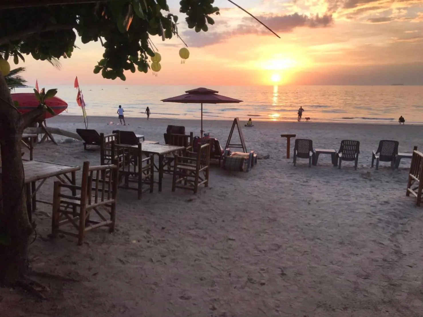 Day in Lanta Mermaid Resort