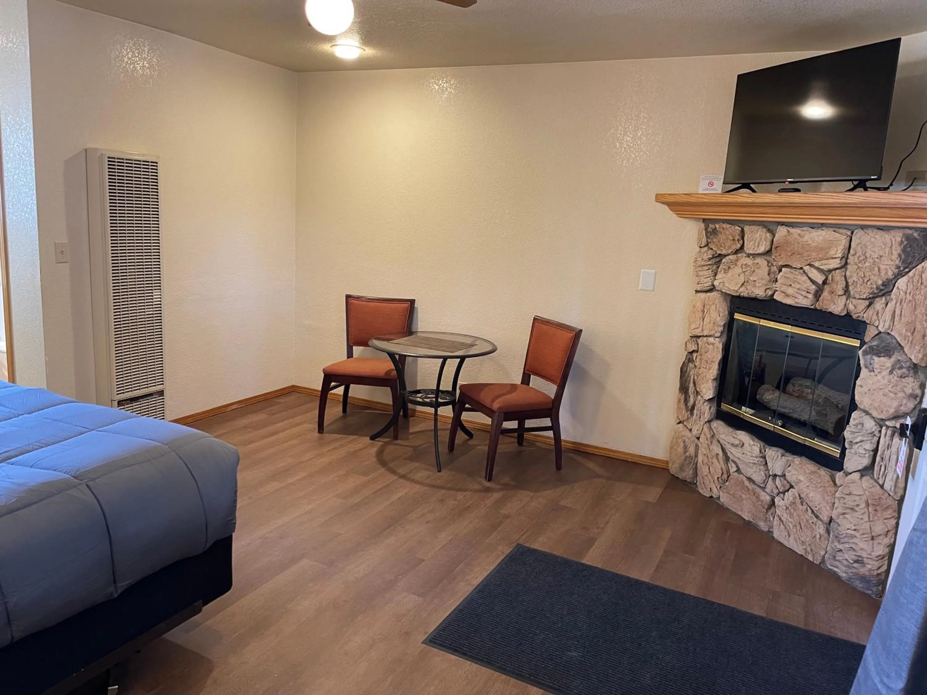 Bed in Snow Bear Lodge