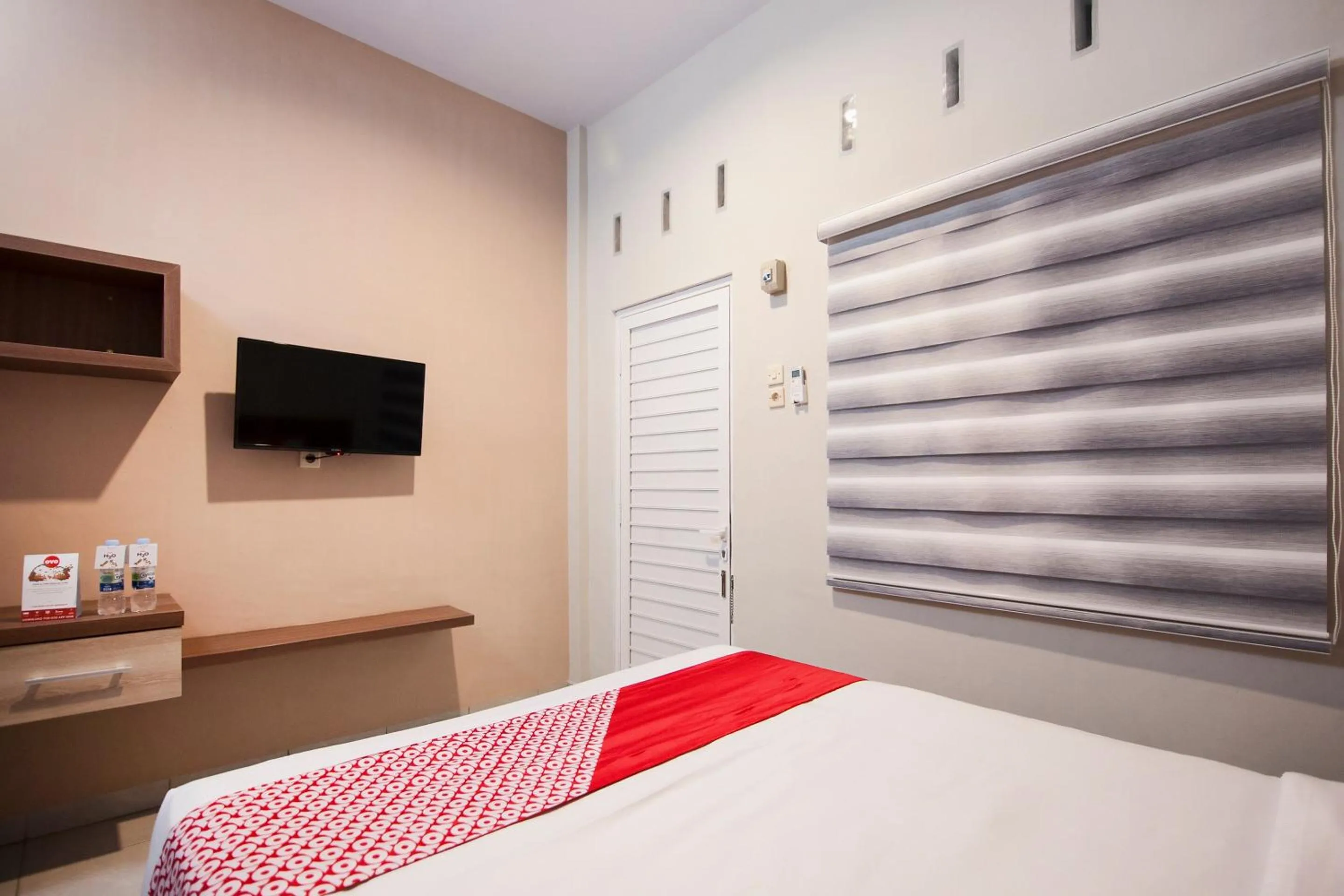 Bedroom, Bed in OYO 725 My Arm Home & Stay