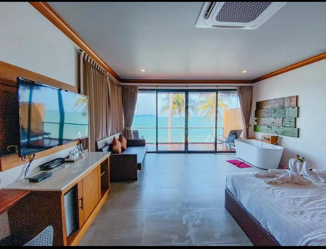 Photo of the whole room, Bed in Aokhanom Resort
