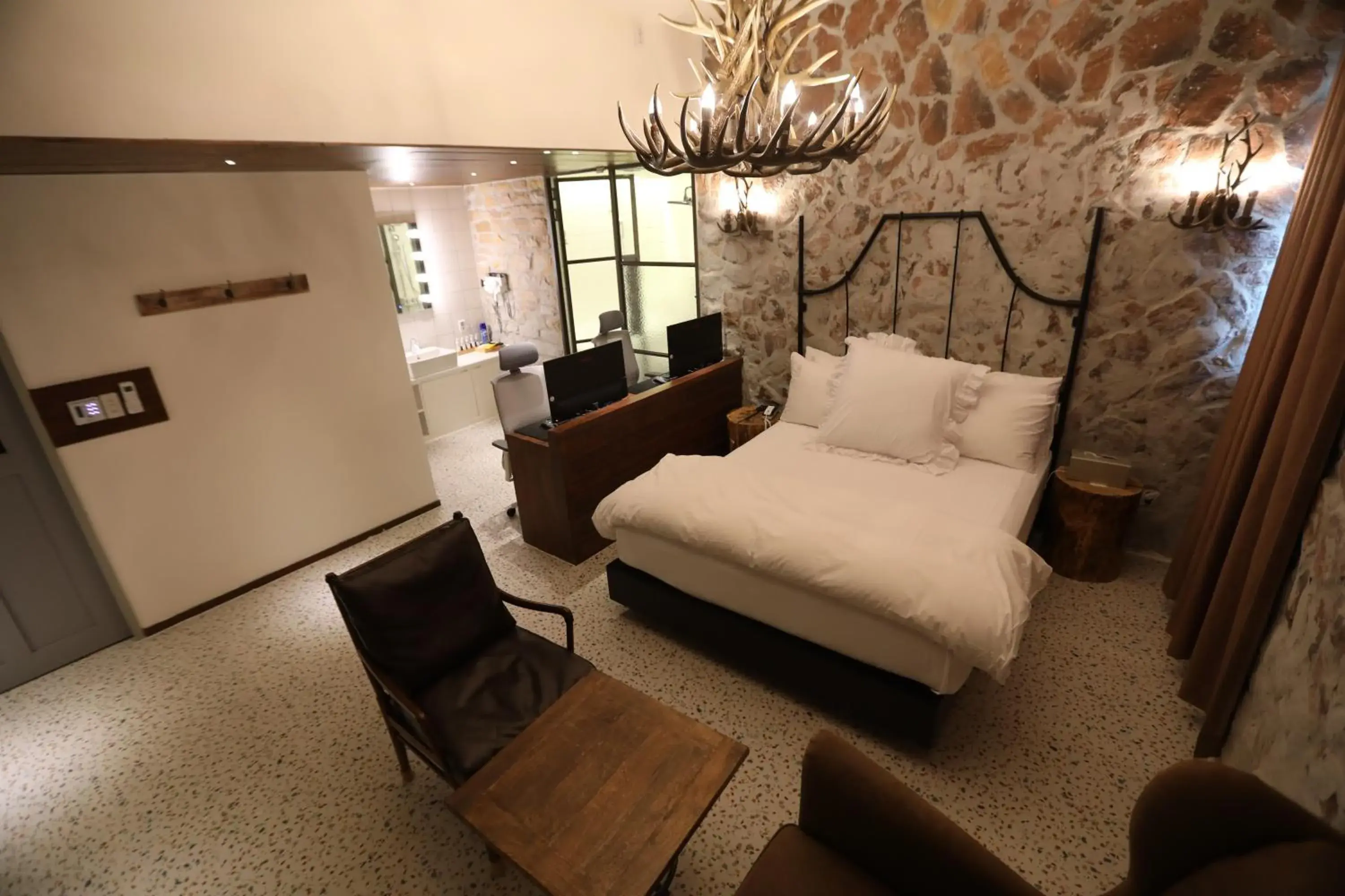 Suite in February Hotel SeongSeo Suite in February Hotel SeongSeo