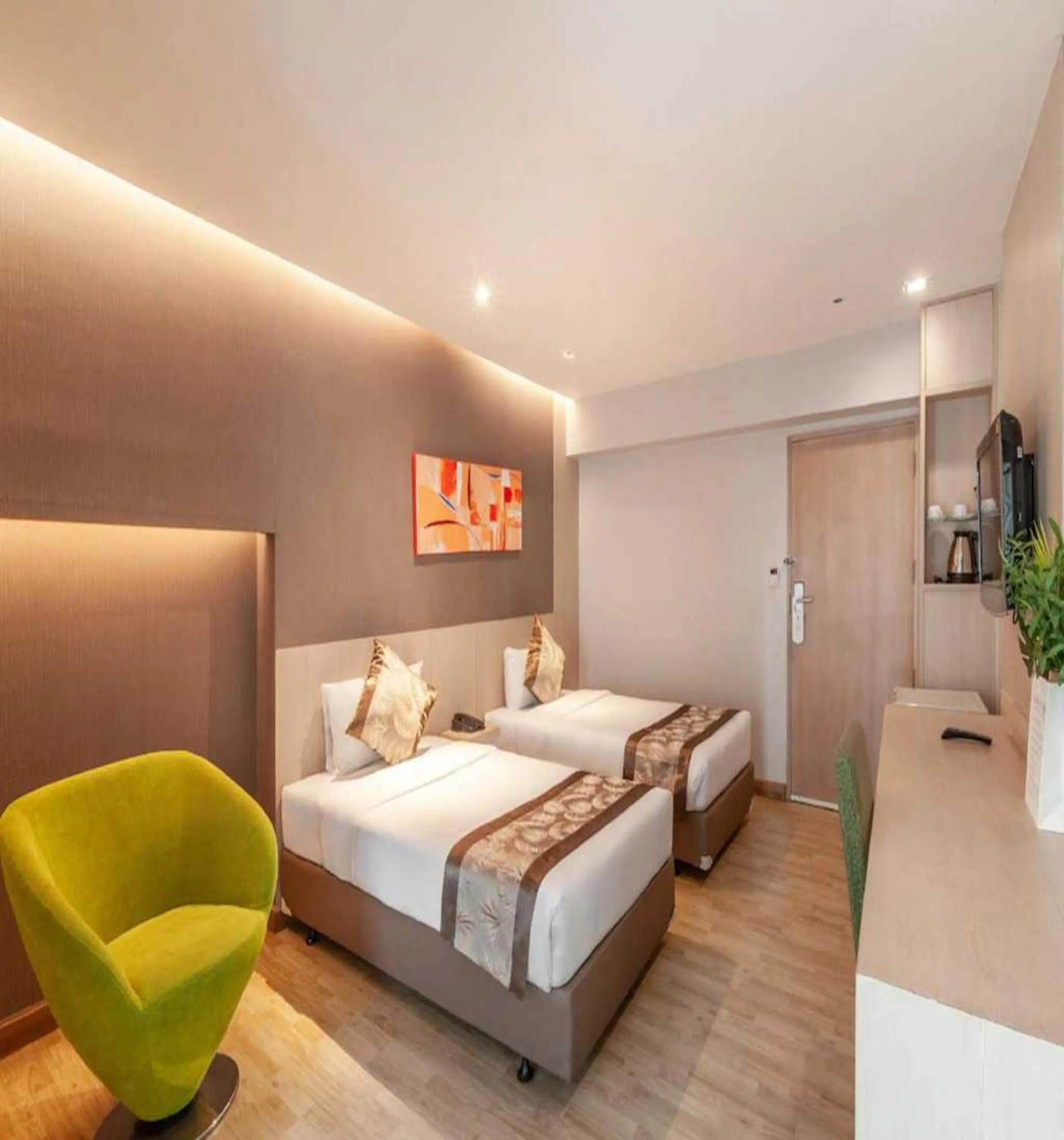 Photo of the whole room, Bed in Palette Hi Hotel Bangkok