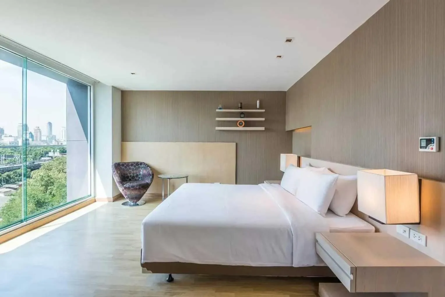 Bed in Palette Hi Hotel Bangkok