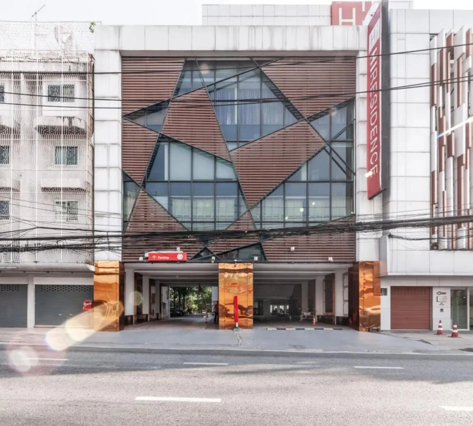 Property building in Palette Hi Hotel Bangkok