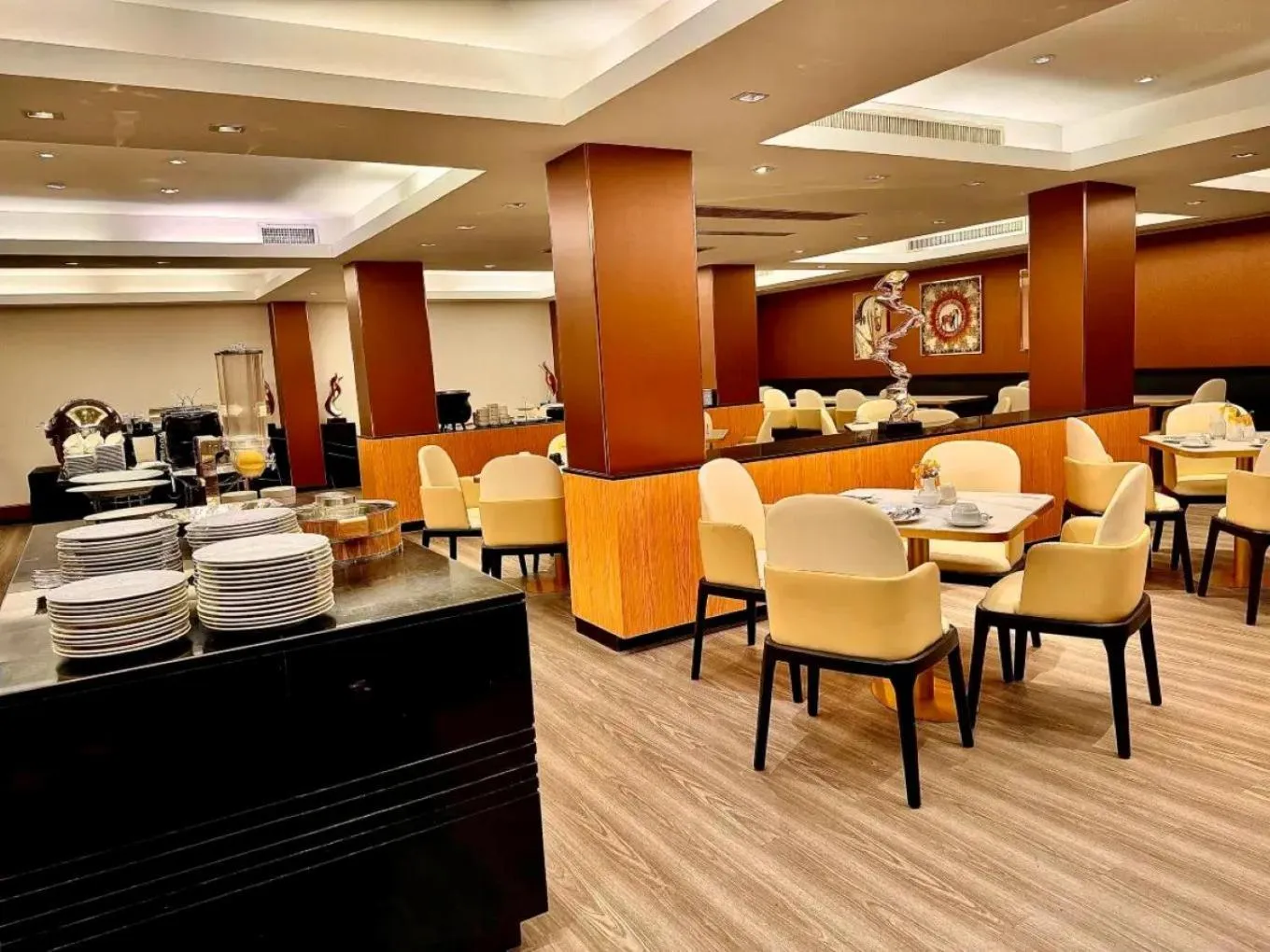 Restaurant/places to eat in Palette Hi Hotel Bangkok