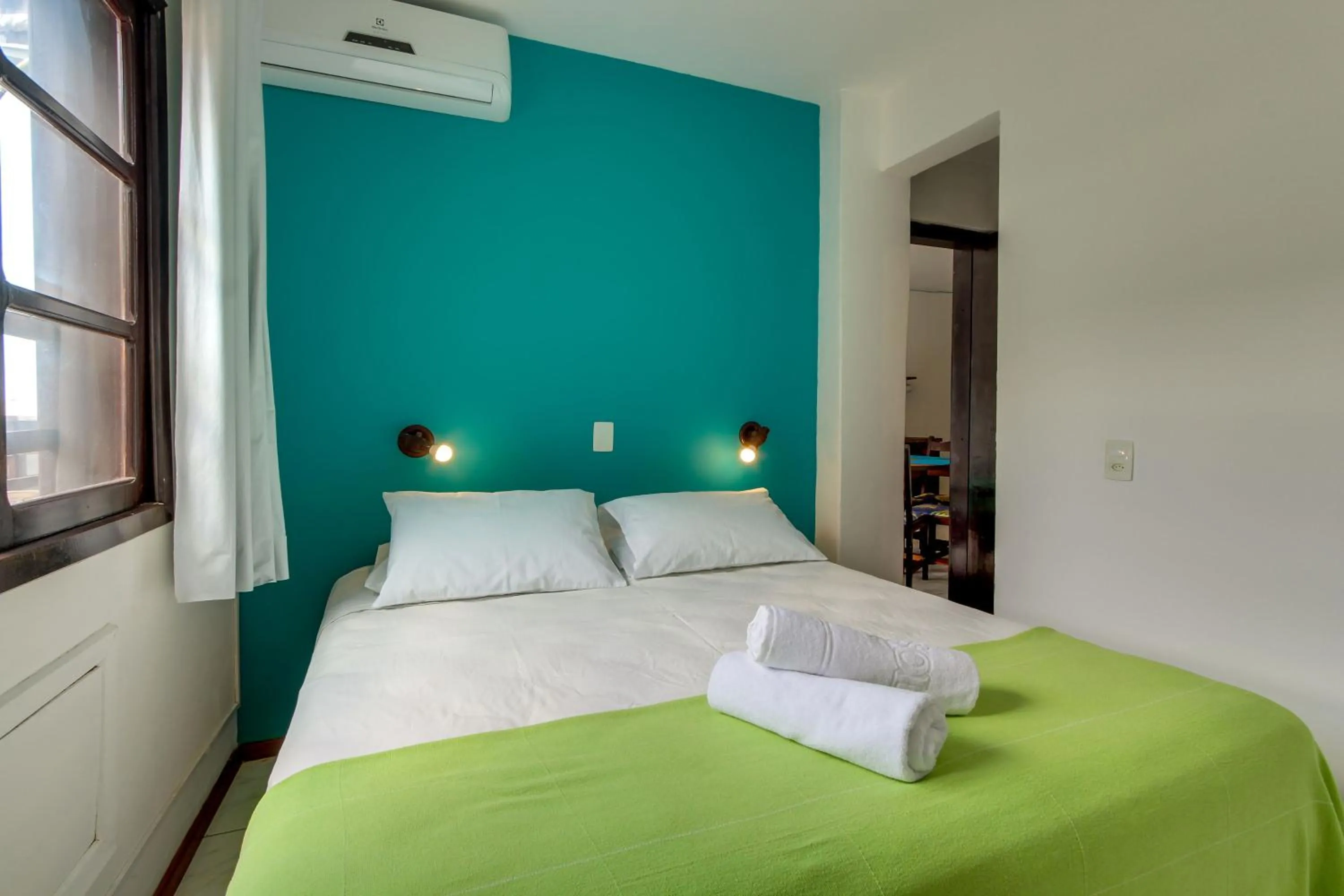 Bed in Residencial Vila do Sol, Apartamentos com pé na areia