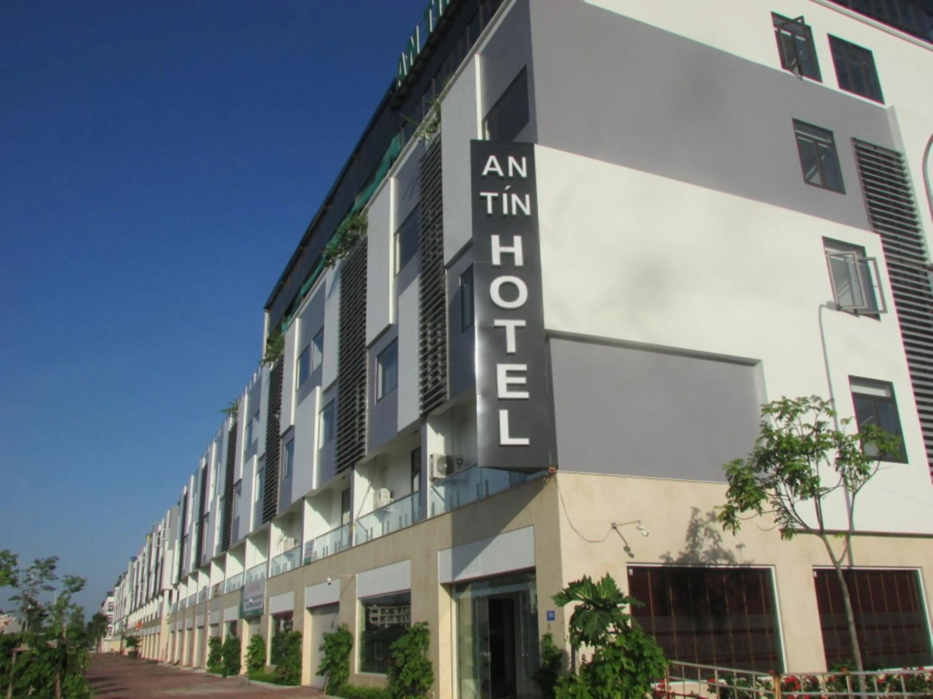 Property building in An Tín Hotel