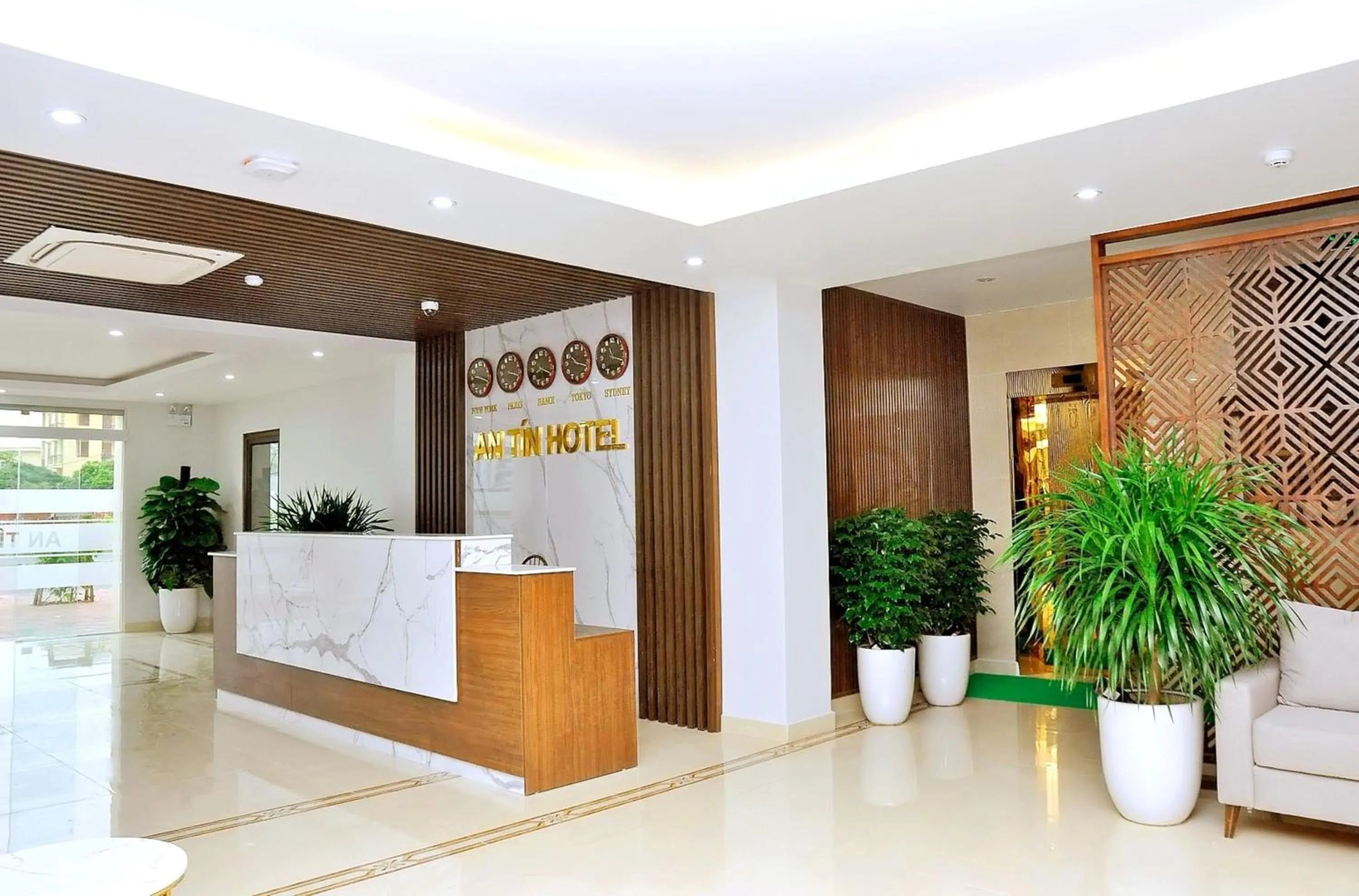 Lobby or reception in An Tín Hotel