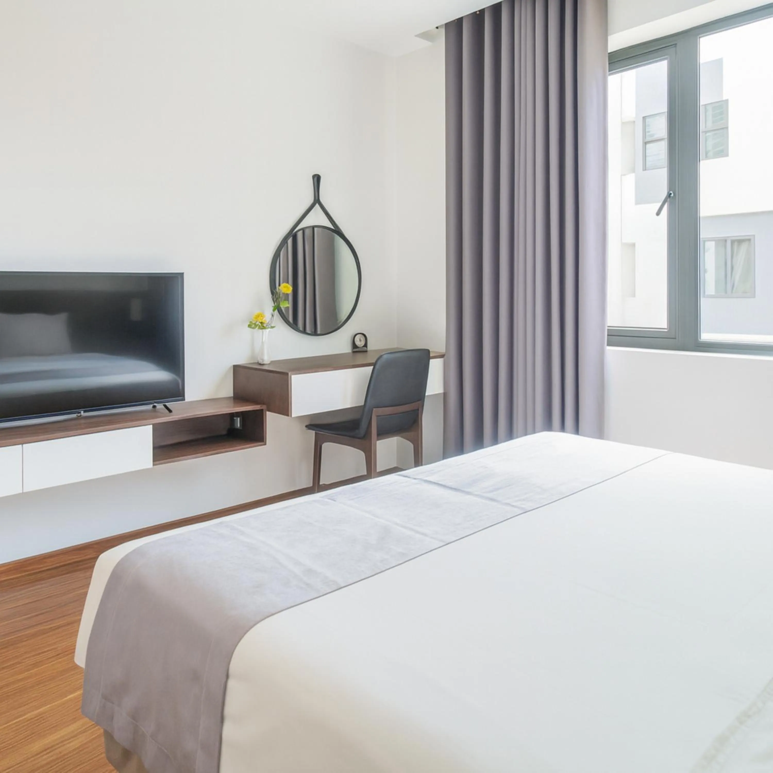 Living room, Bed in An Tín Hotel