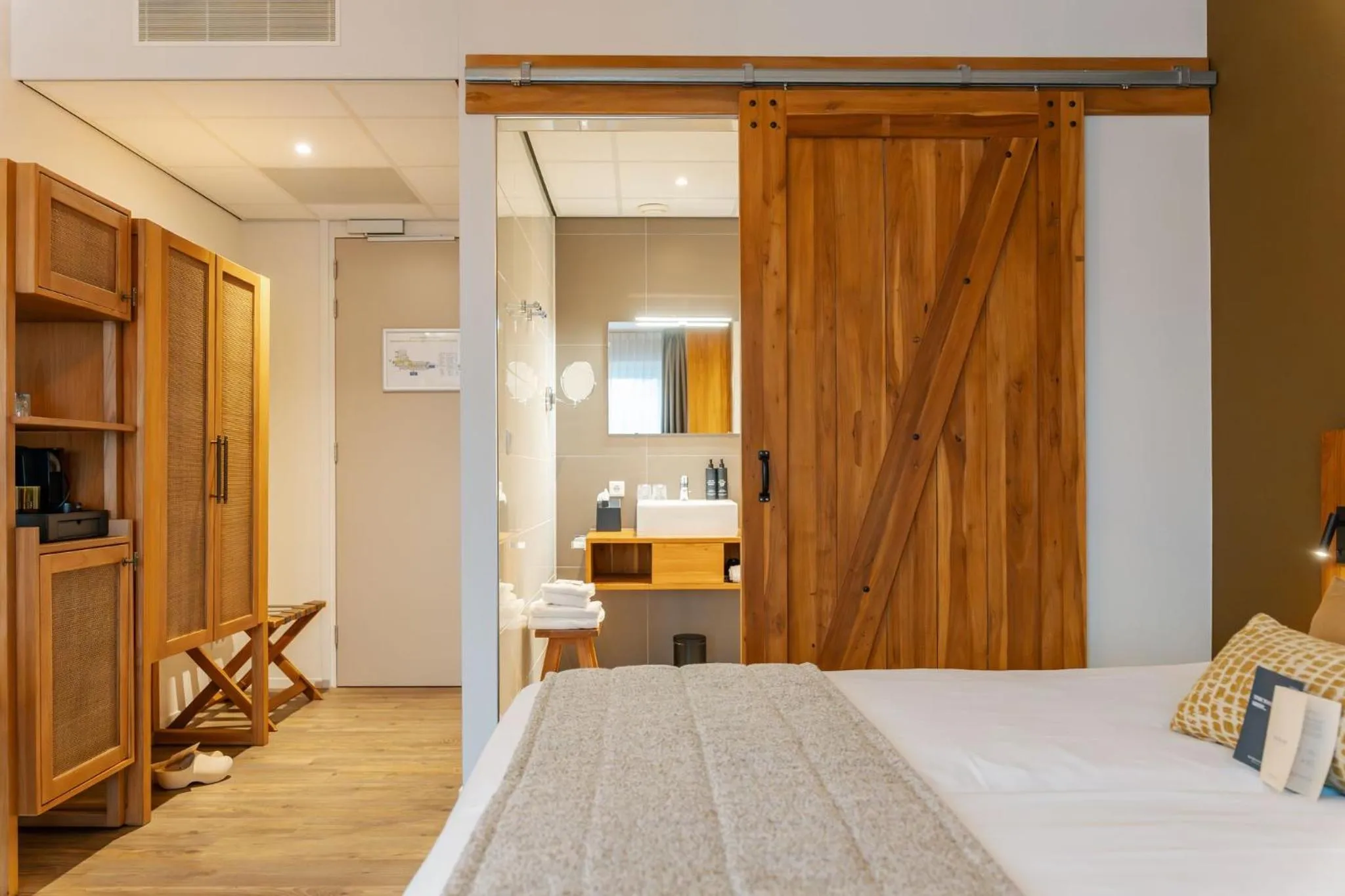 Bathroom, Bed in Boutique Hotel Texel