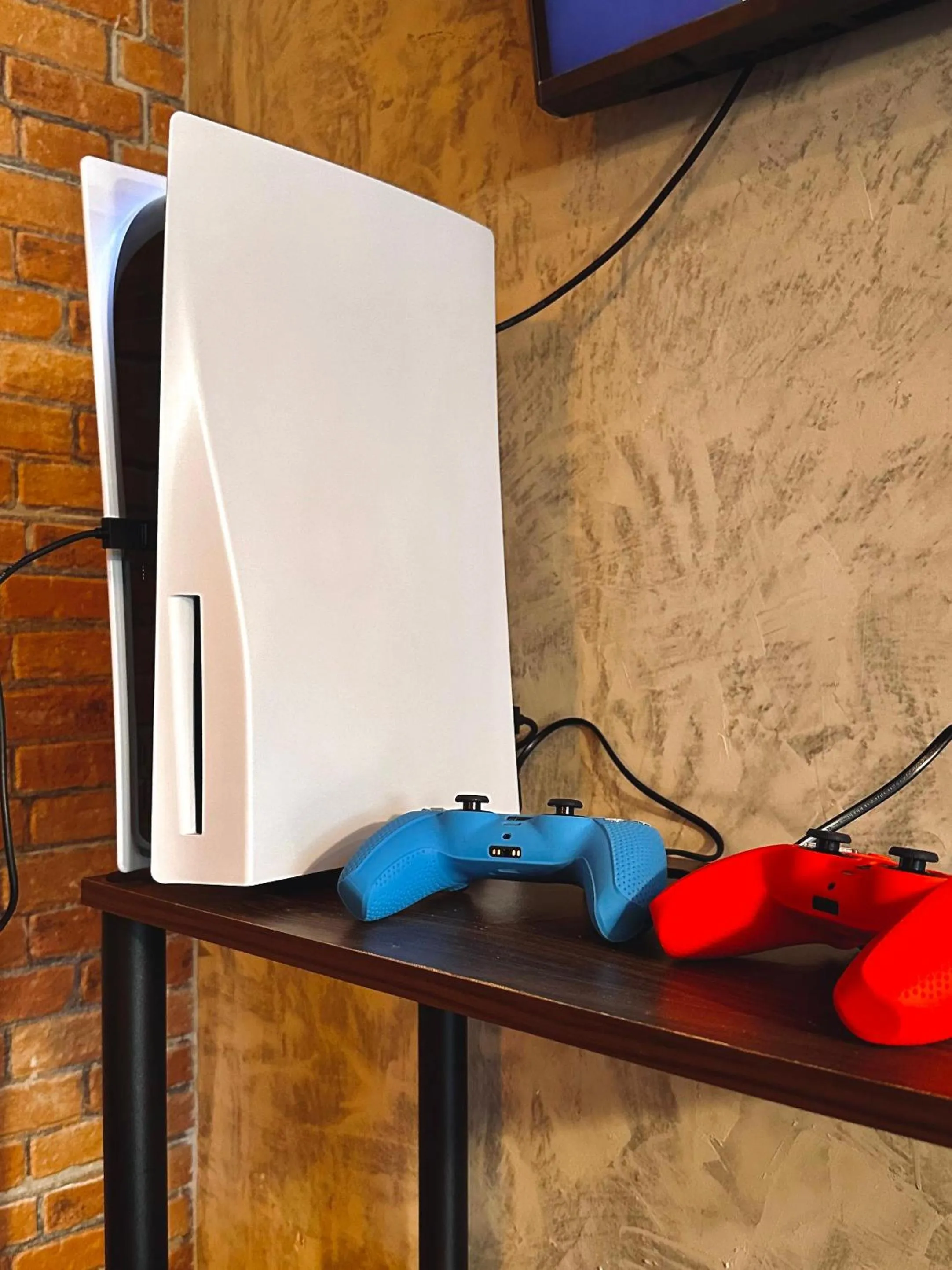 Hostel Friends Station & Cafe