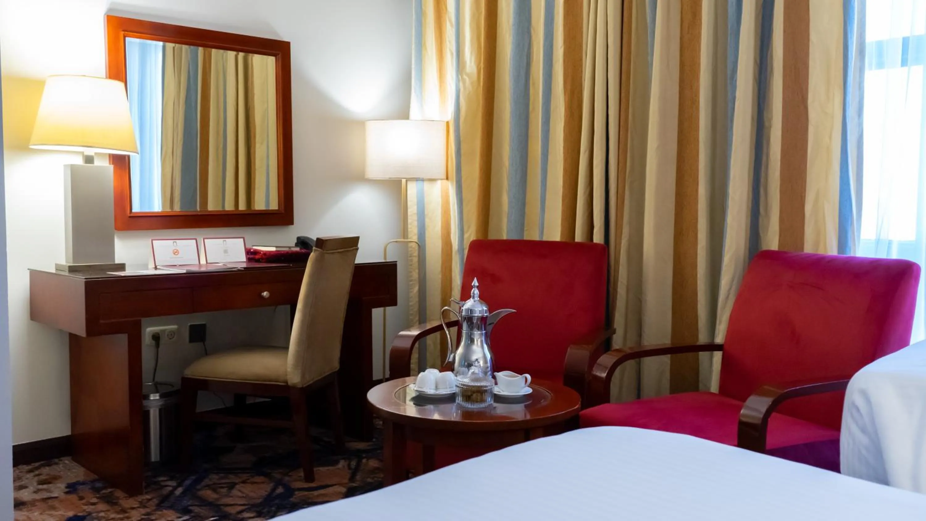 Photo of the whole room, Bed in فندق الصفوة البرج الثالث Al Safwah Hotel Third Tower 3