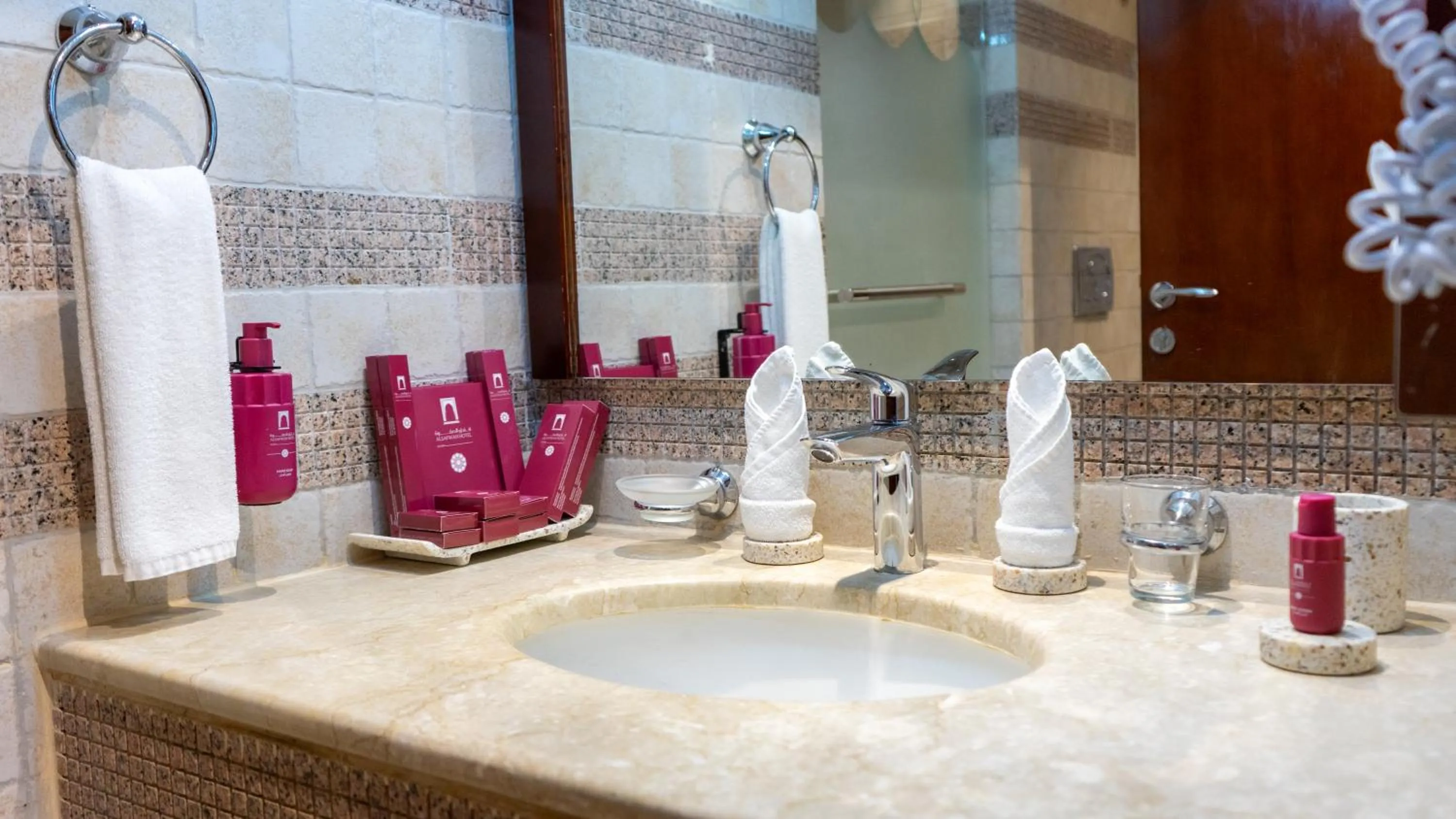 Bathroom in فندق الصفوة البرج الثالث Al Safwah Hotel Third Tower 3