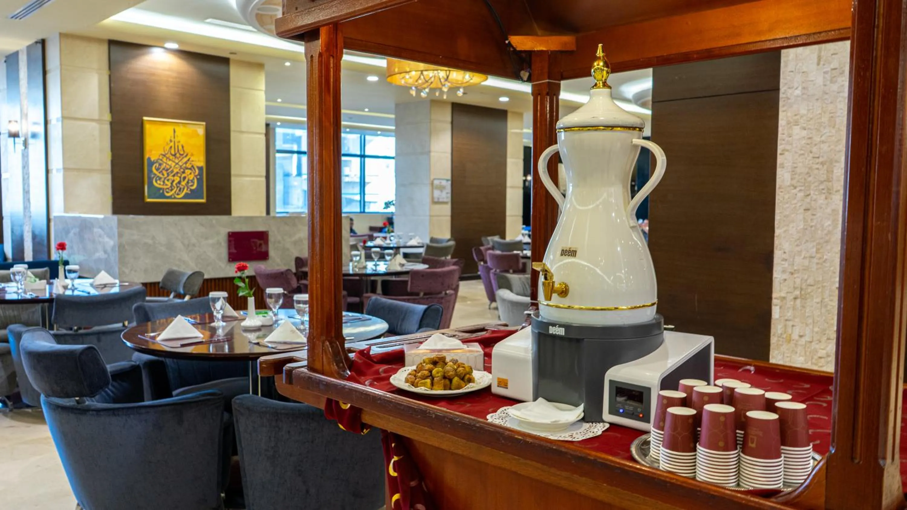 Coffee/tea facilities in فندق الصفوة البرج الثالث Al Safwah Hotel Third Tower 3