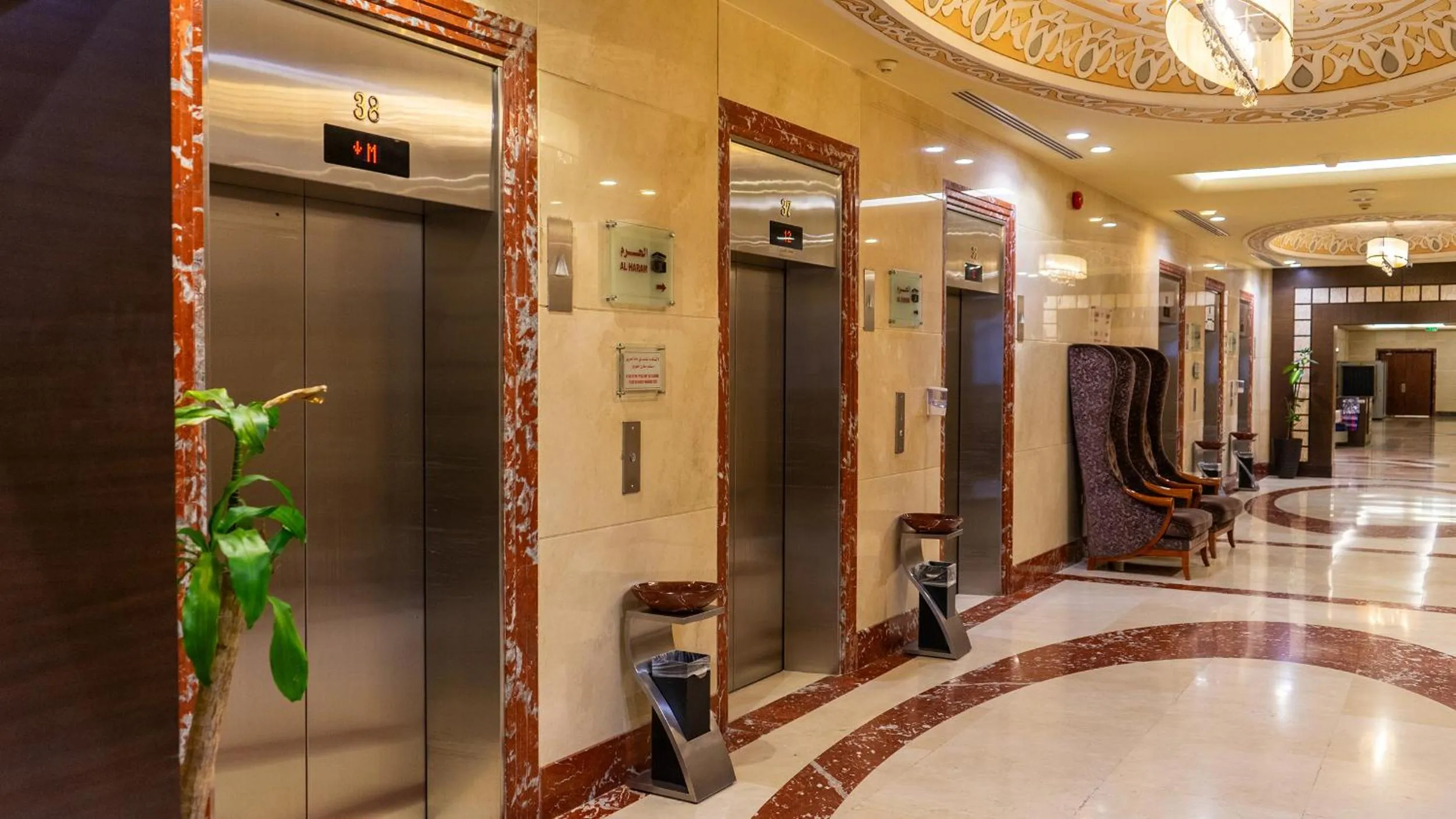 elevator in فندق الصفوة البرج الثالث Al Safwah Hotel Third Tower 3